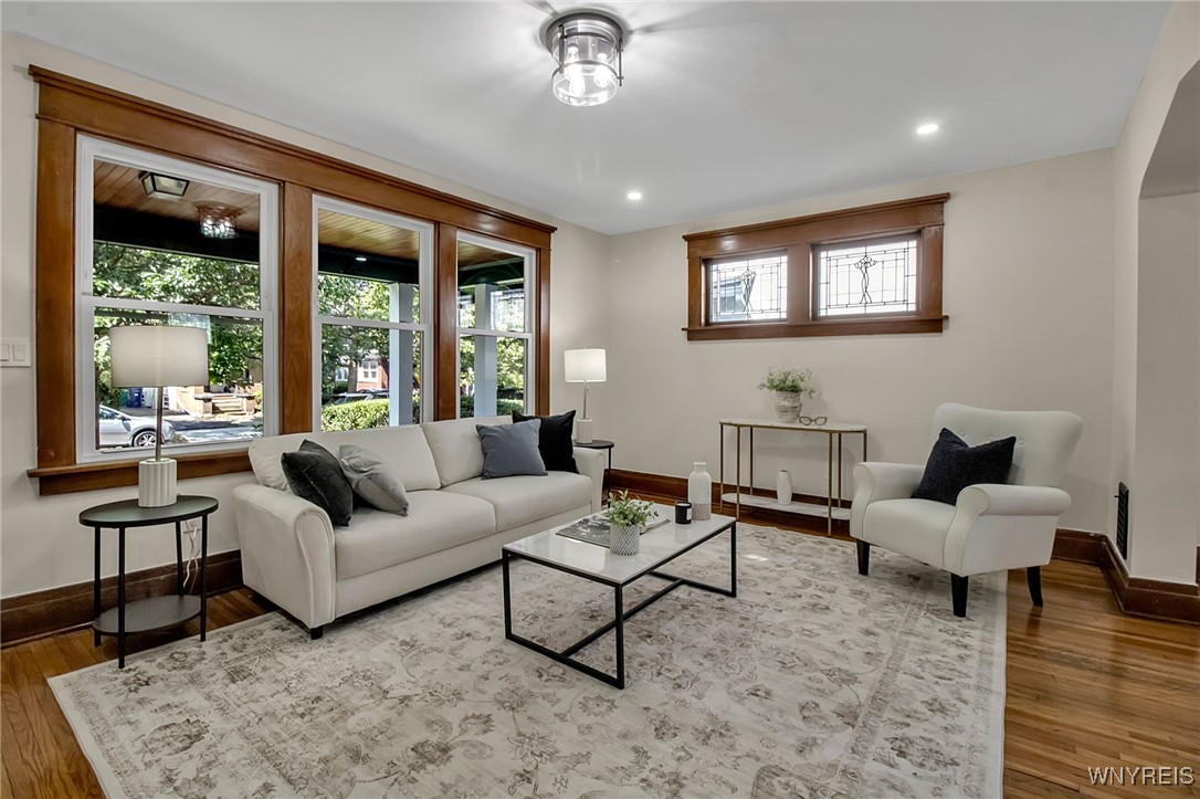 111 Montrose Avenue