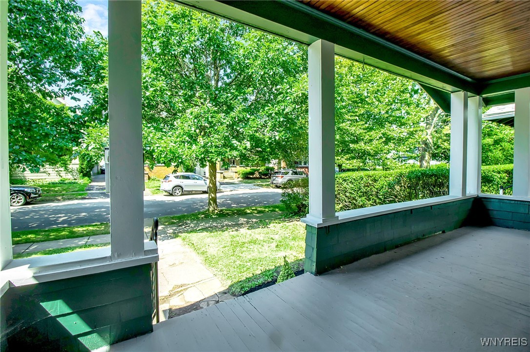 111 Montrose Avenue
