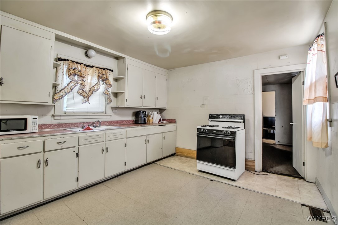 439 Busti Avenue