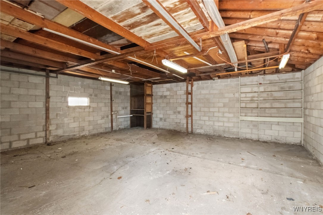 79 Raymond Avenue