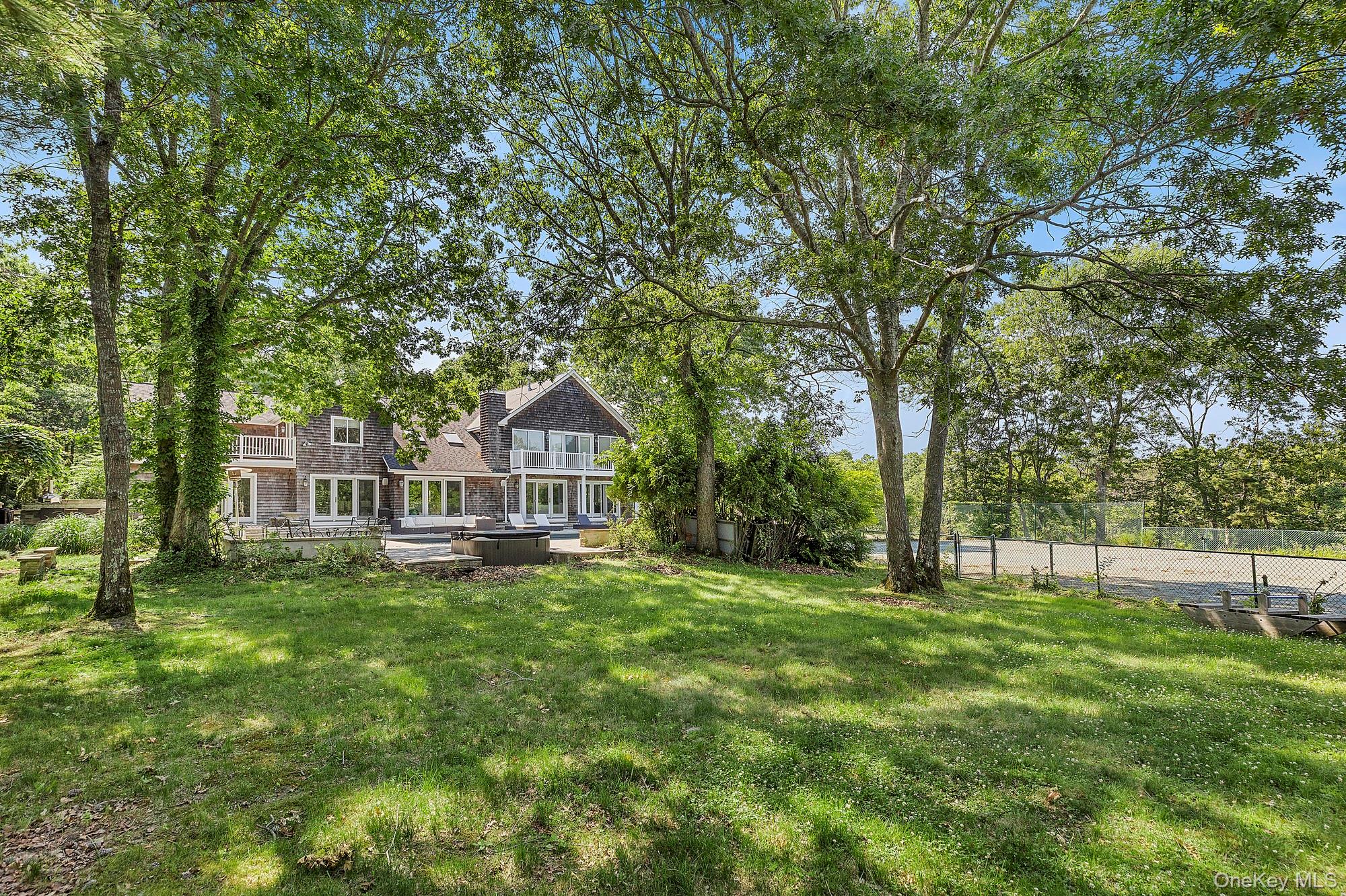 9 Rosebud Lane