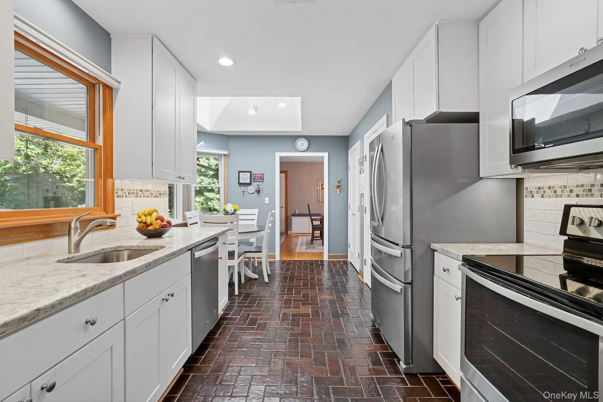 28 Plain View Drive