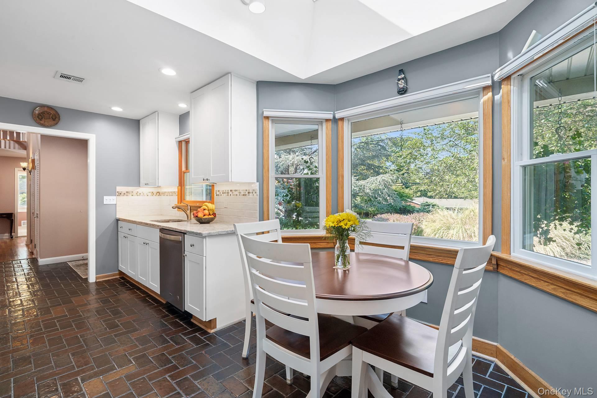 28 Plain View Drive