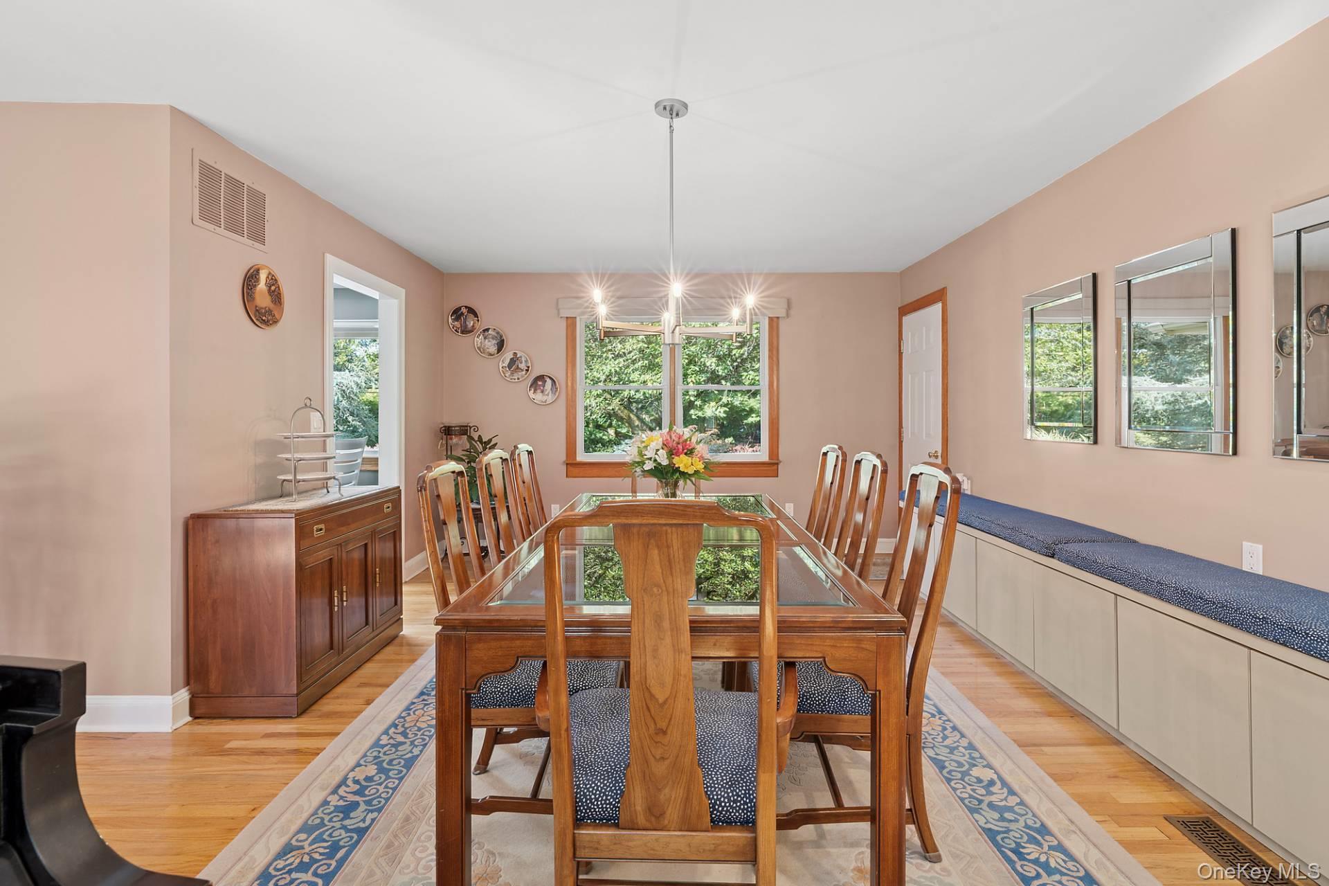 28 Plain View Drive