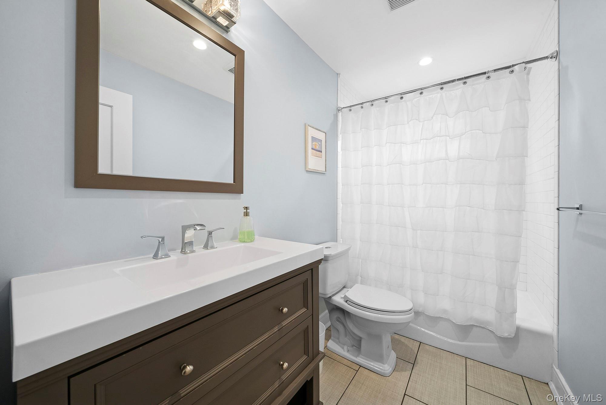 37 Maryland Boulevard