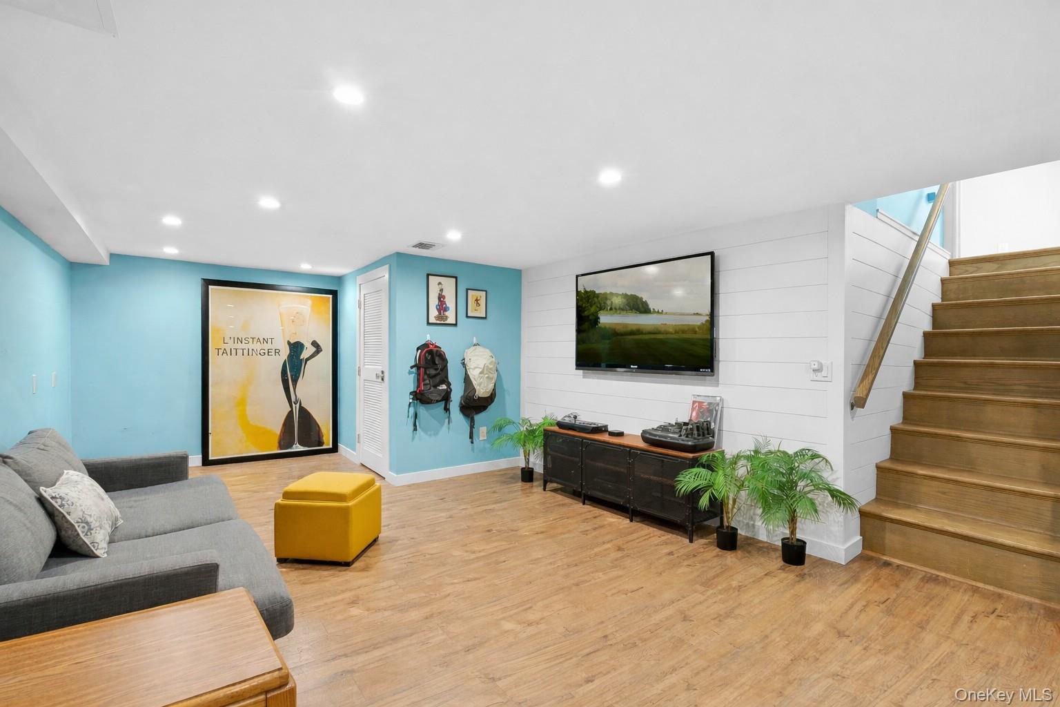 37 Maryland Boulevard