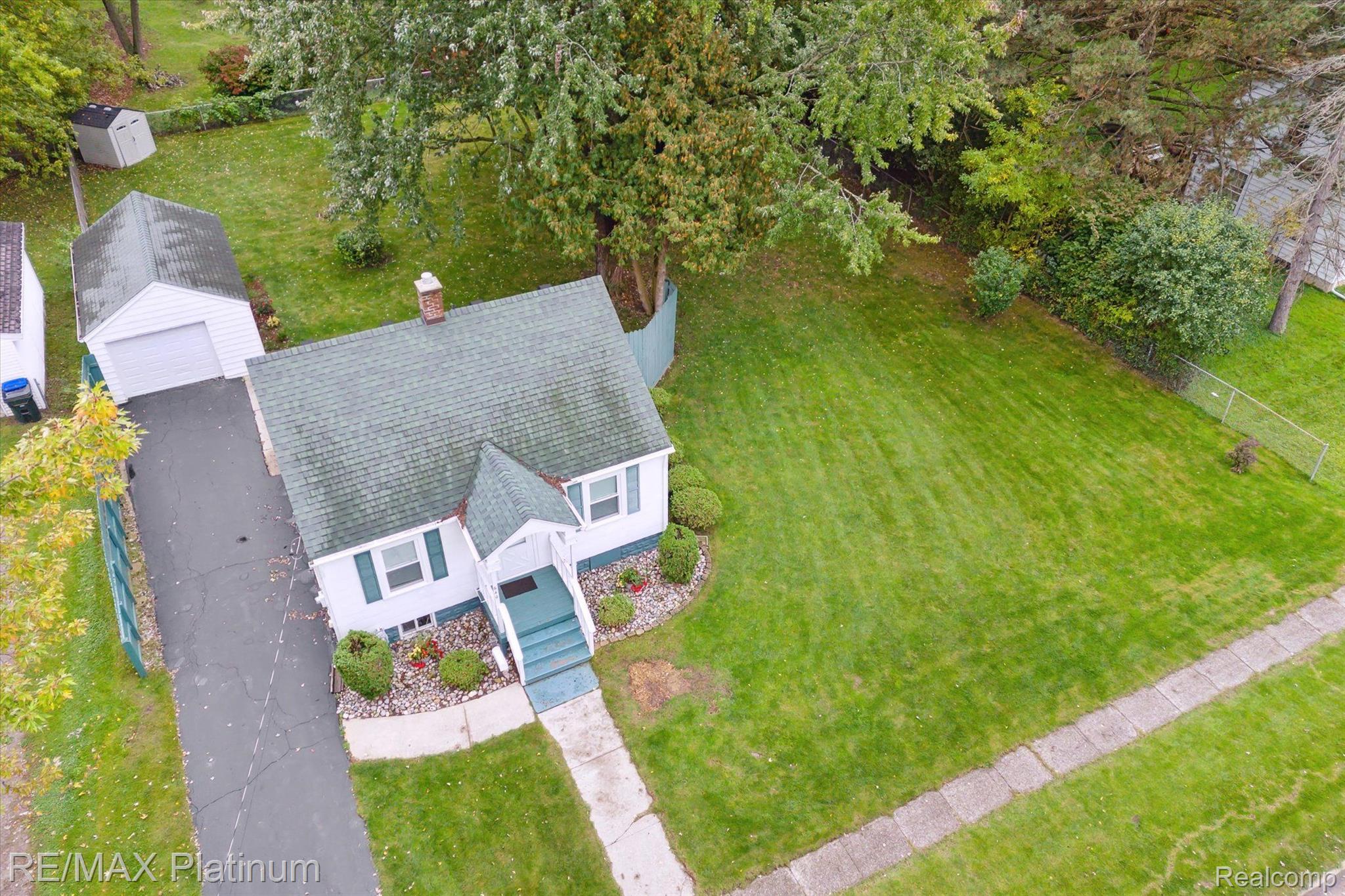 640 Wilson Ave. Avenue