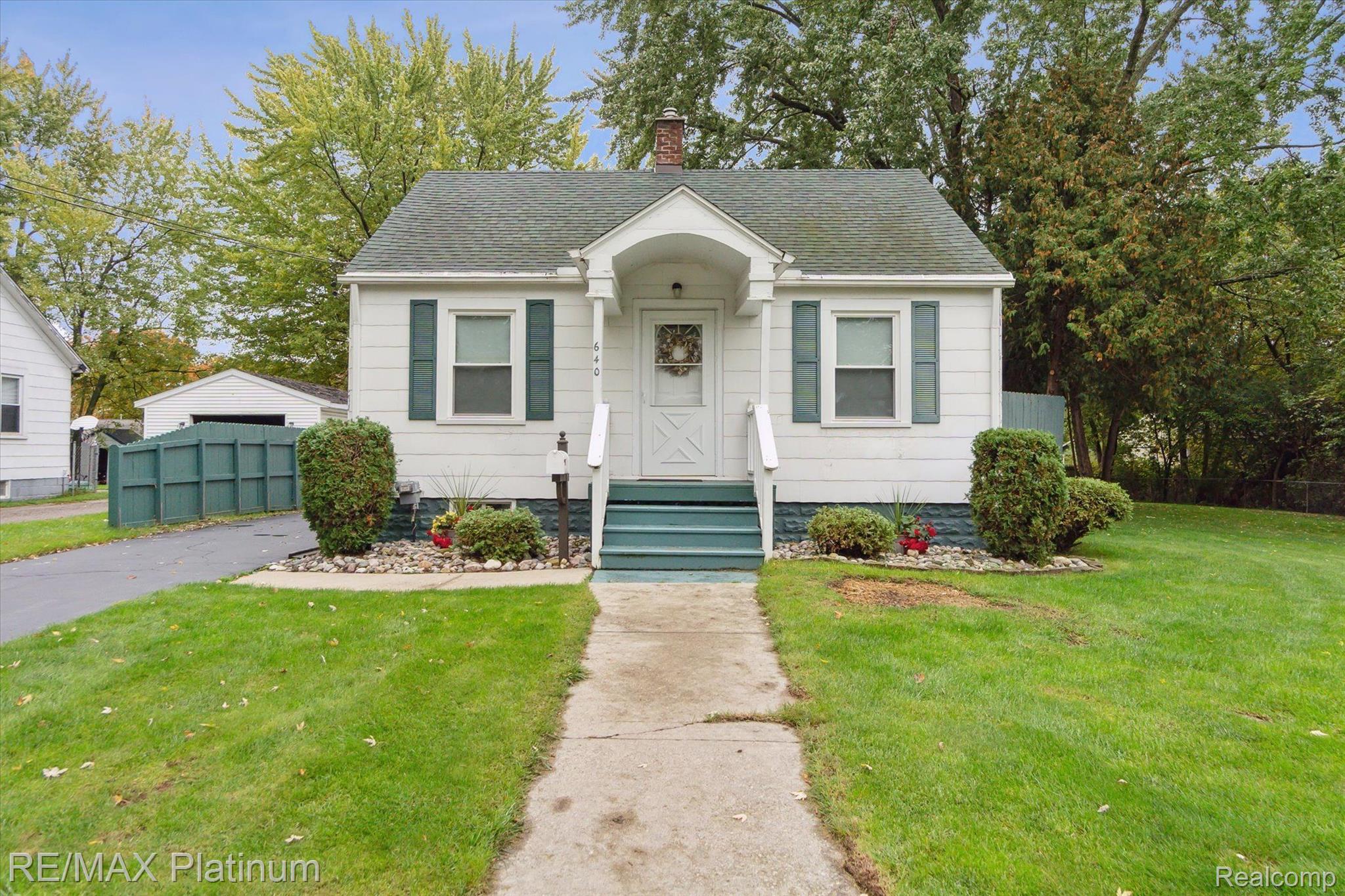 640 Wilson Ave. Avenue