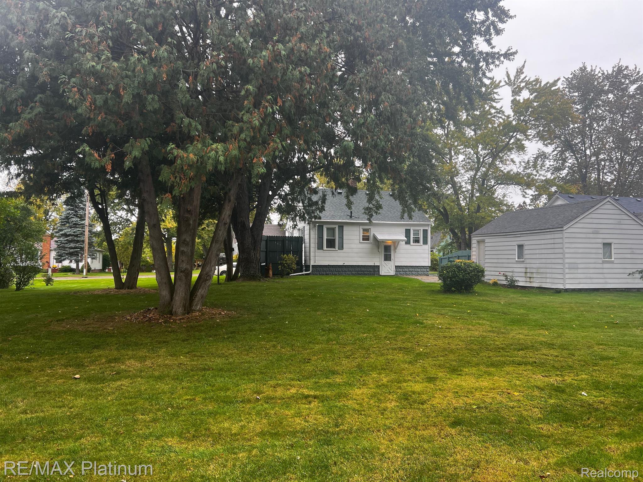 640 Wilson Ave. Avenue