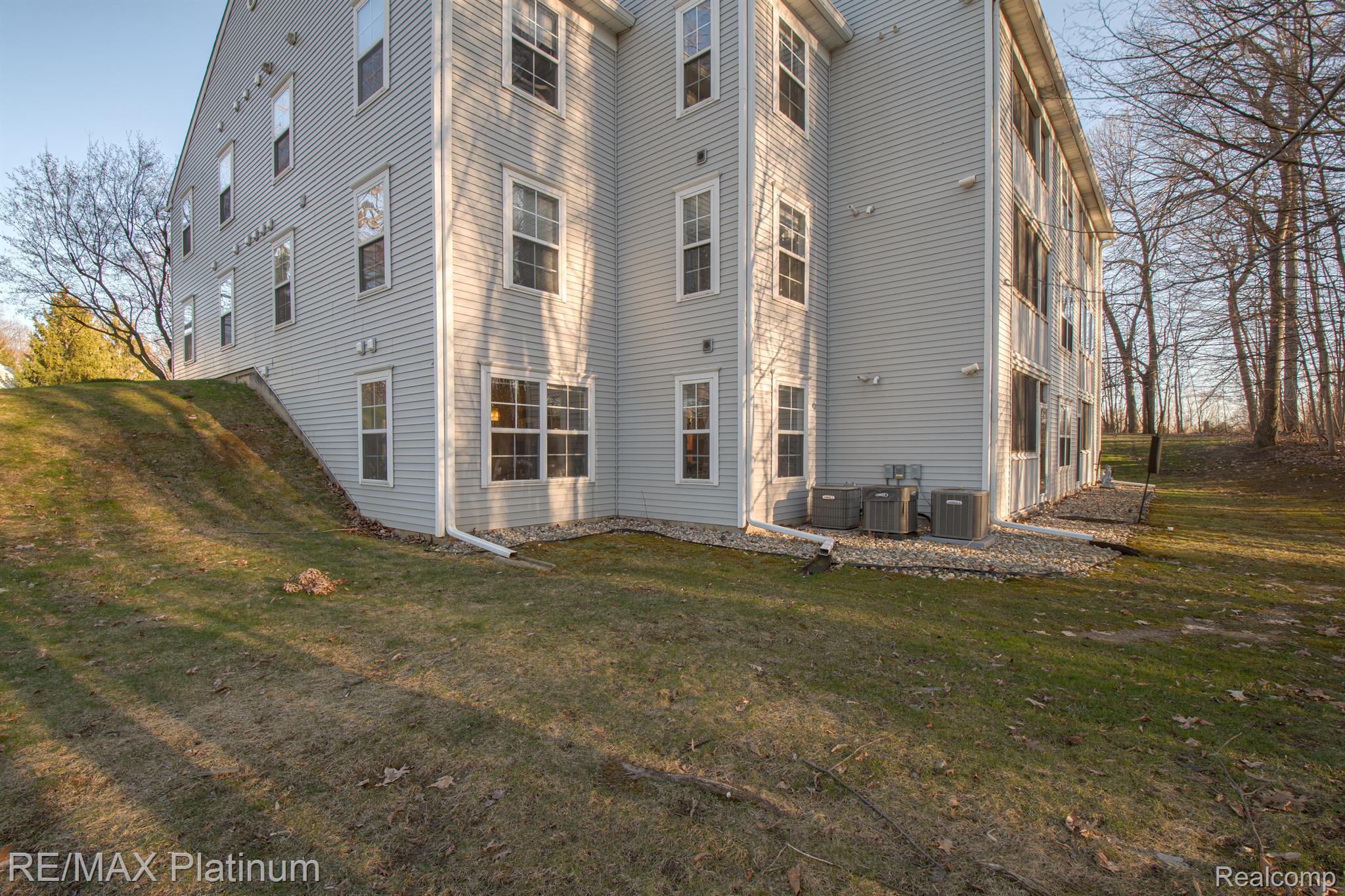 12258 SAINT ANDREWS Way 122