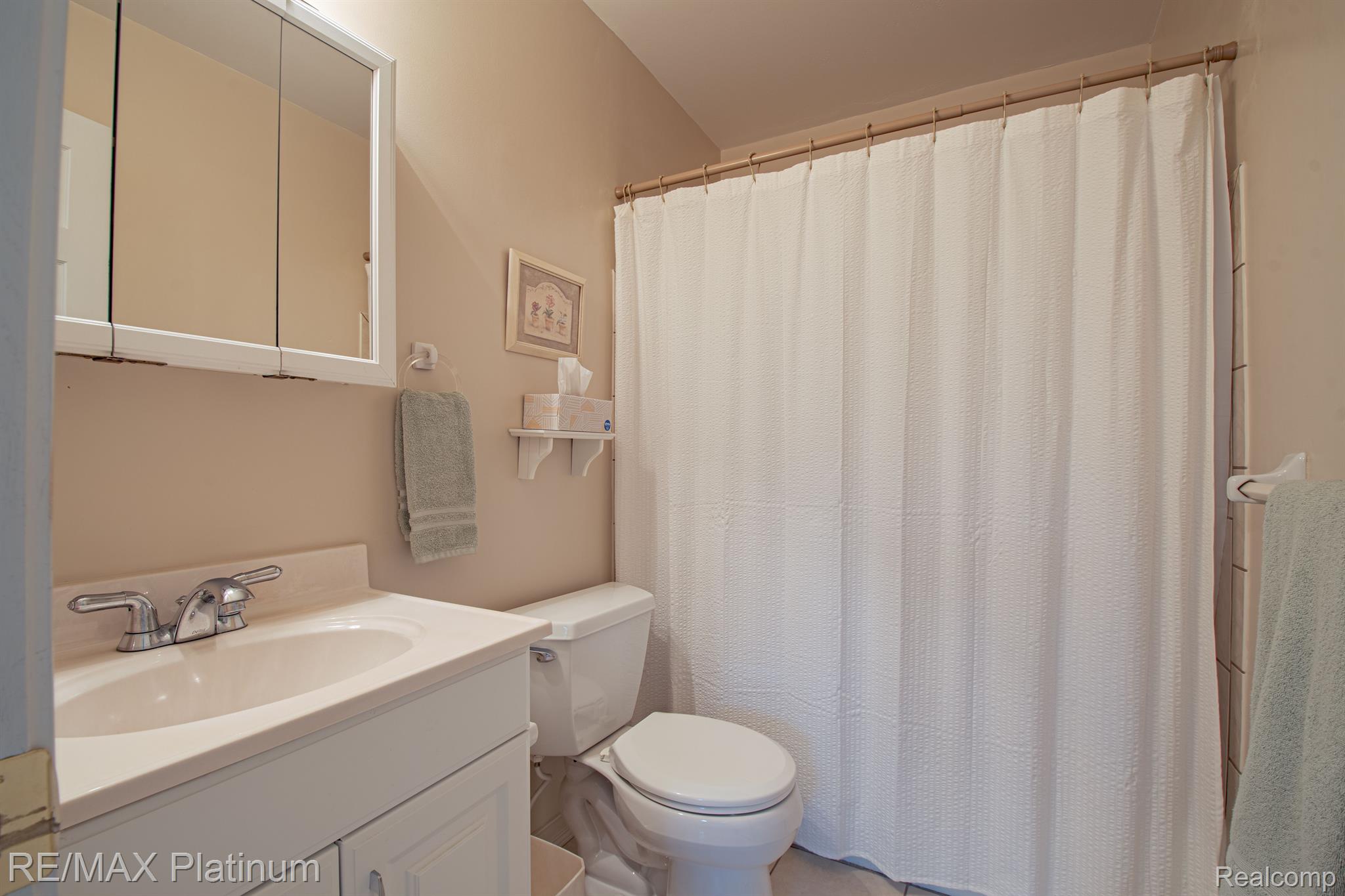 11585 Tipsico Lake Road