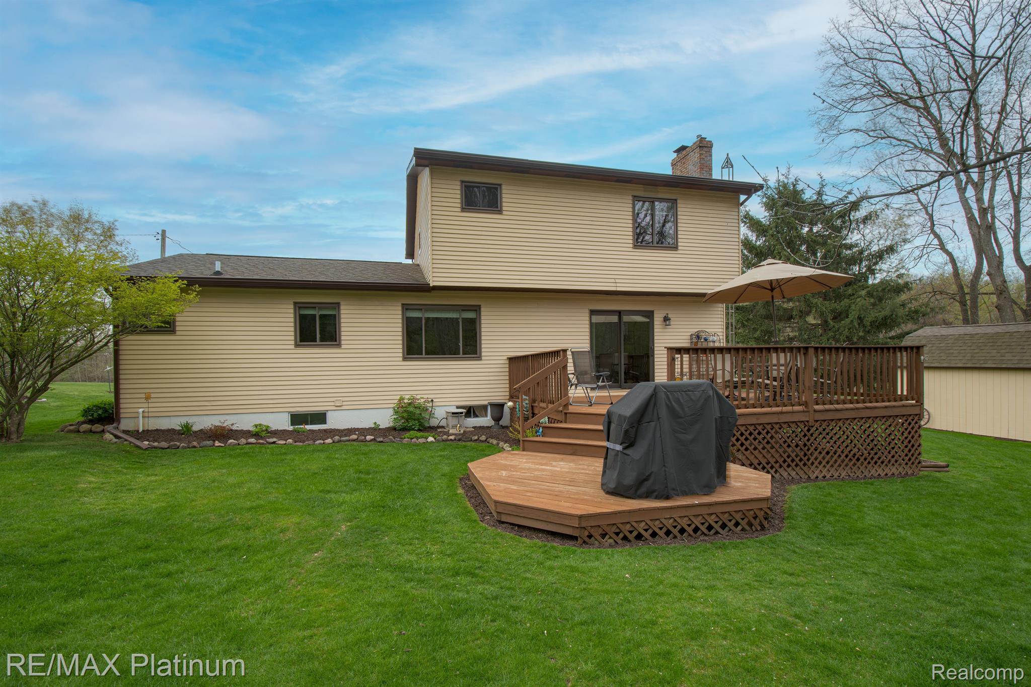 11585 Tipsico Lake Road