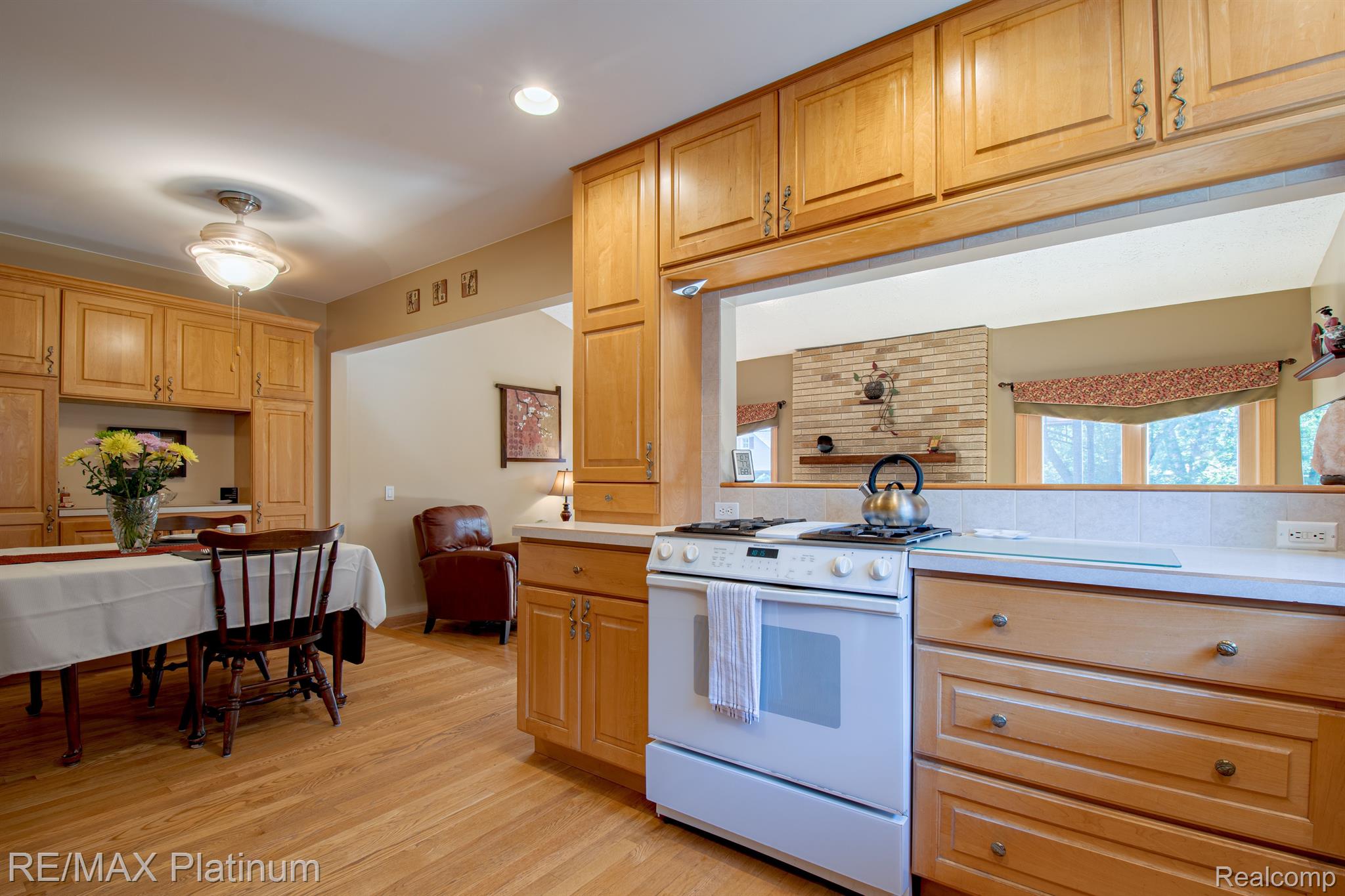 19050 CANTERBURY Drive