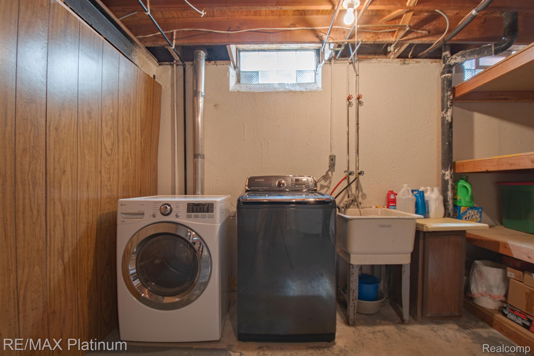 19050 CANTERBURY Drive