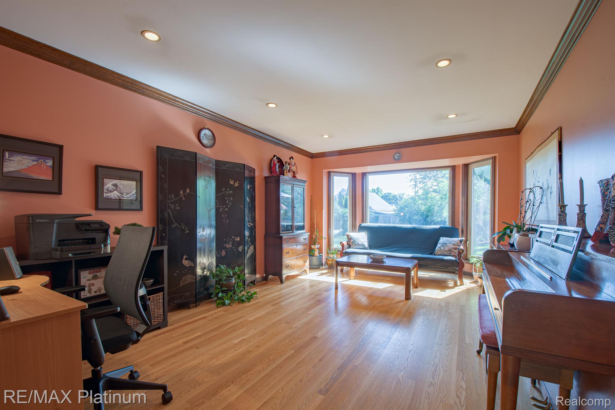 19050 CANTERBURY Drive