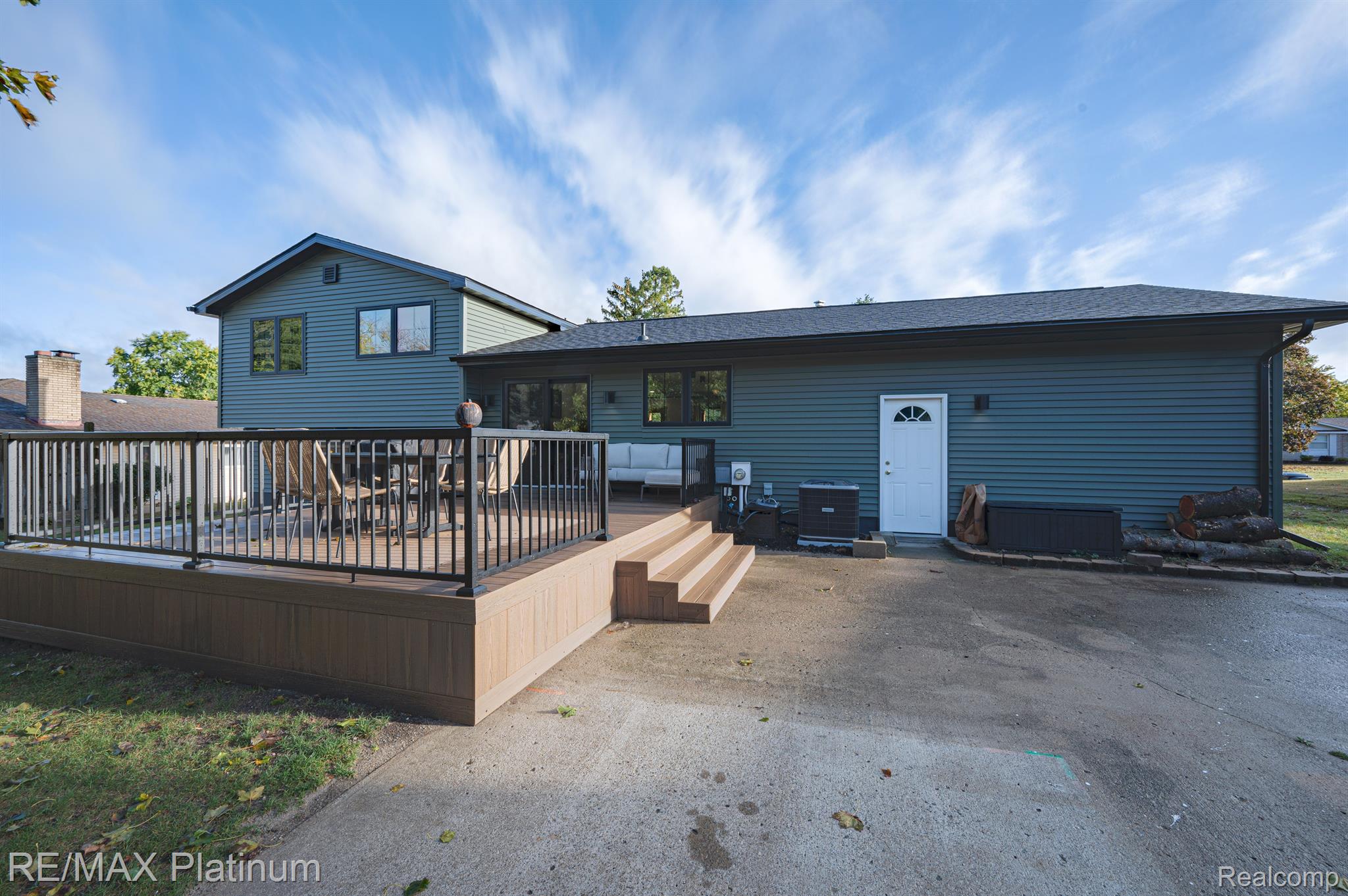 11351 MANCHESTER Drive