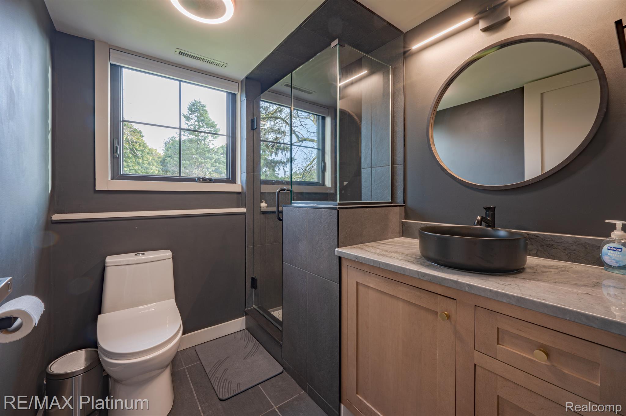 11351 MANCHESTER Drive