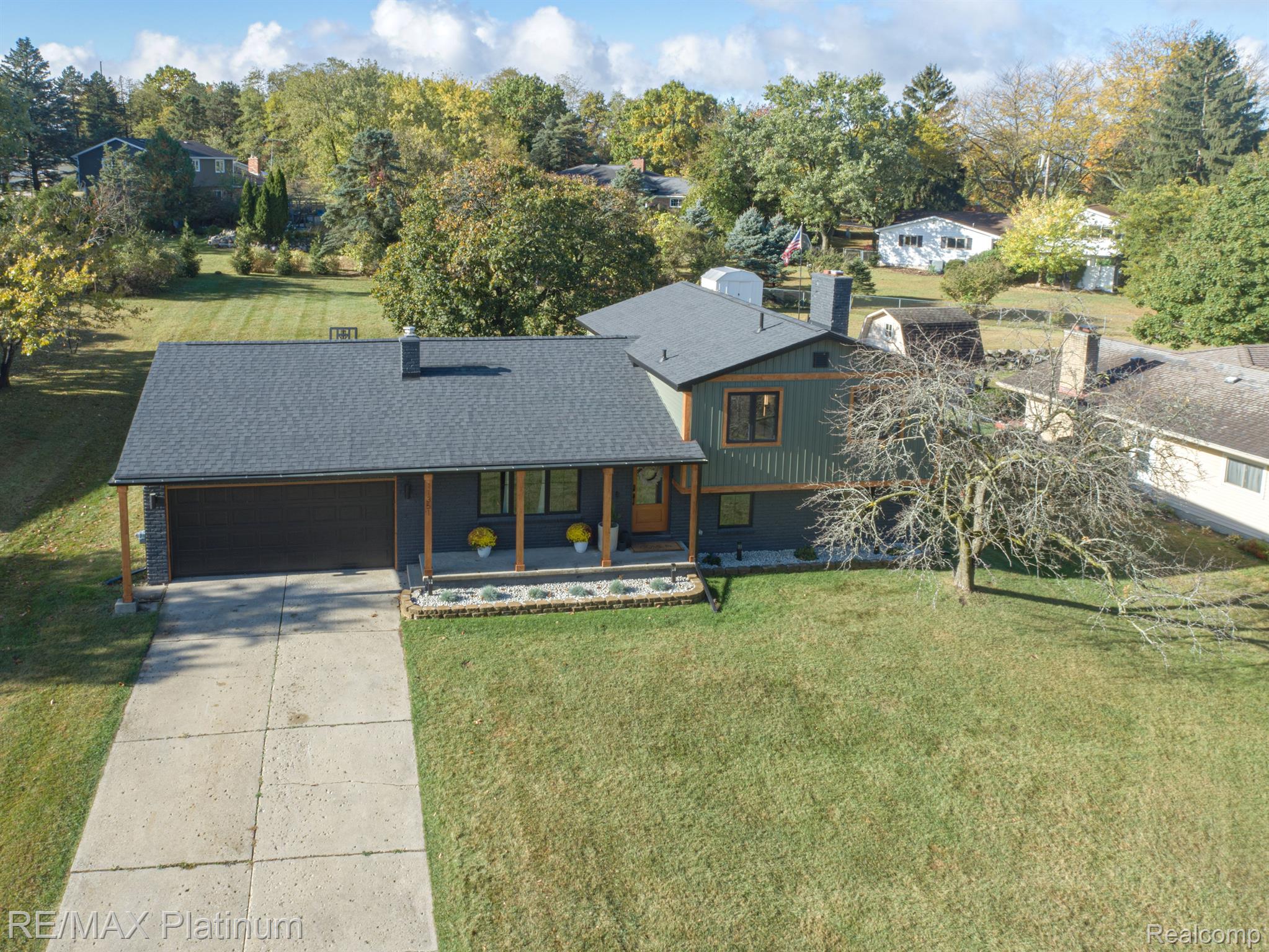 11351 MANCHESTER Drive