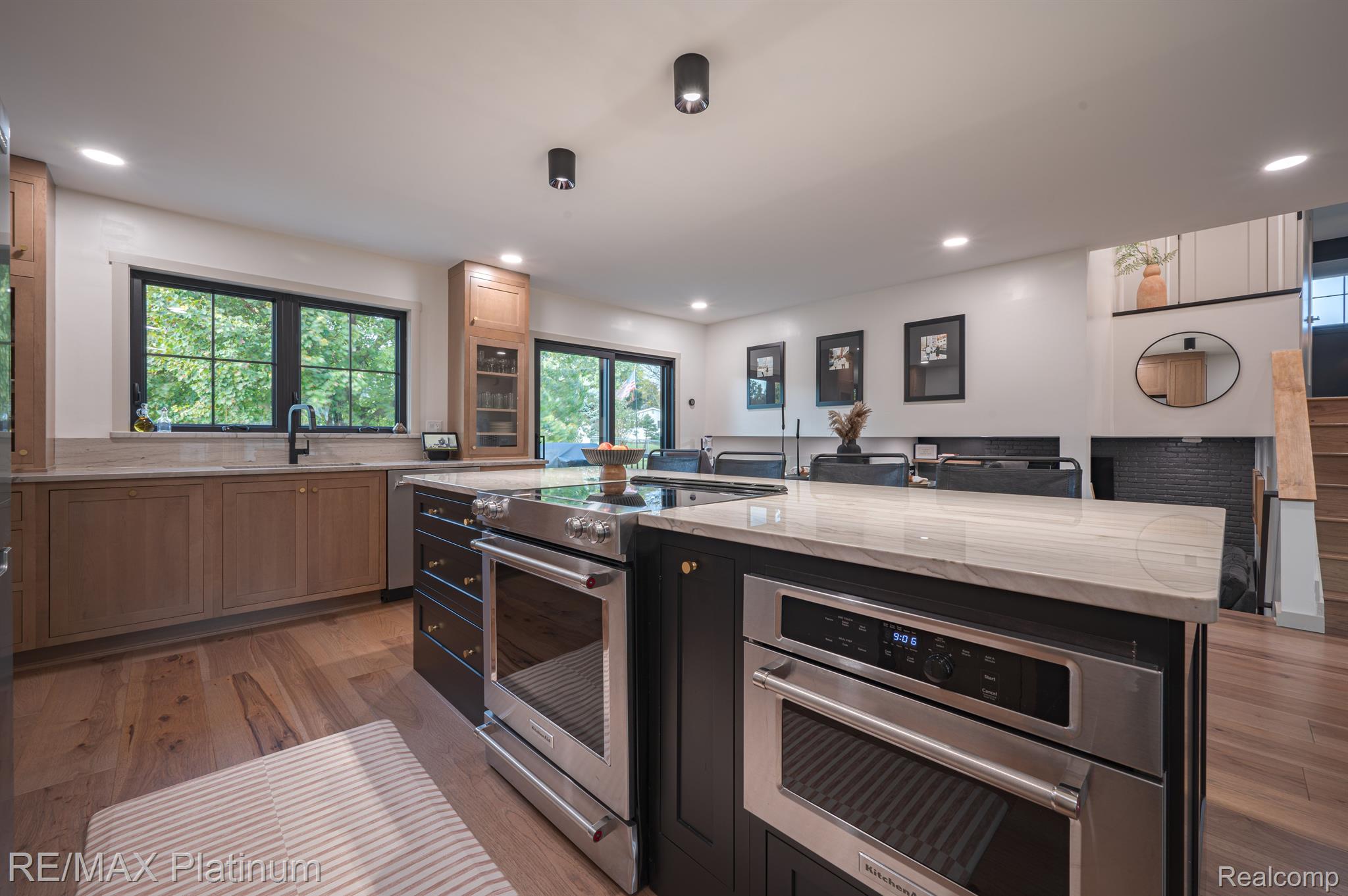 11351 MANCHESTER Drive