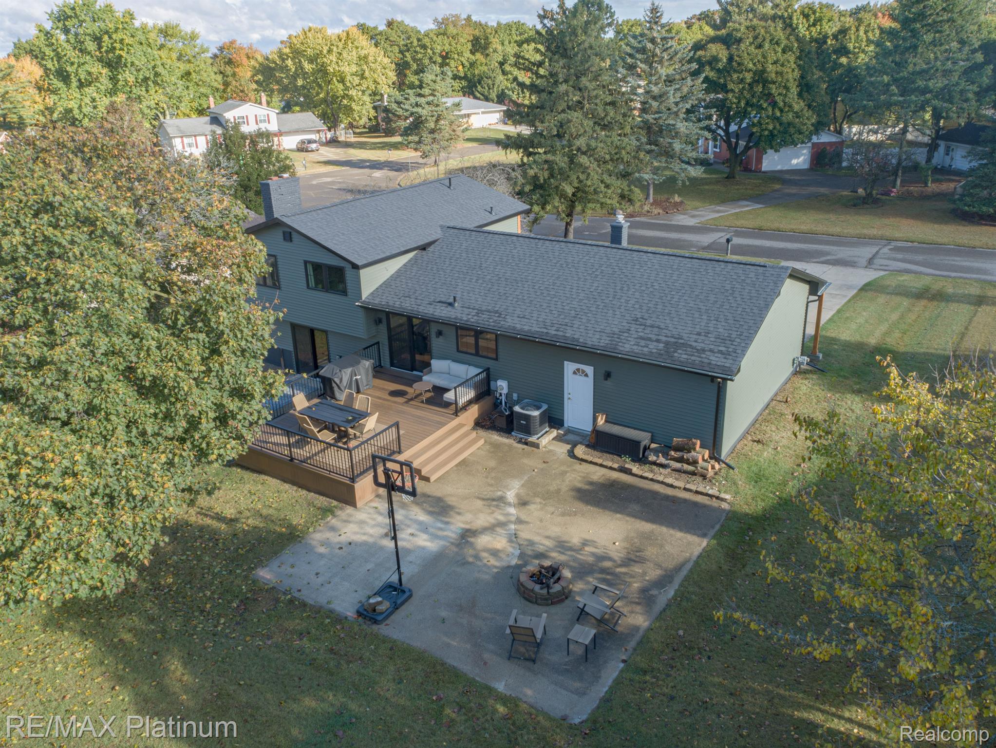 11351 MANCHESTER Drive