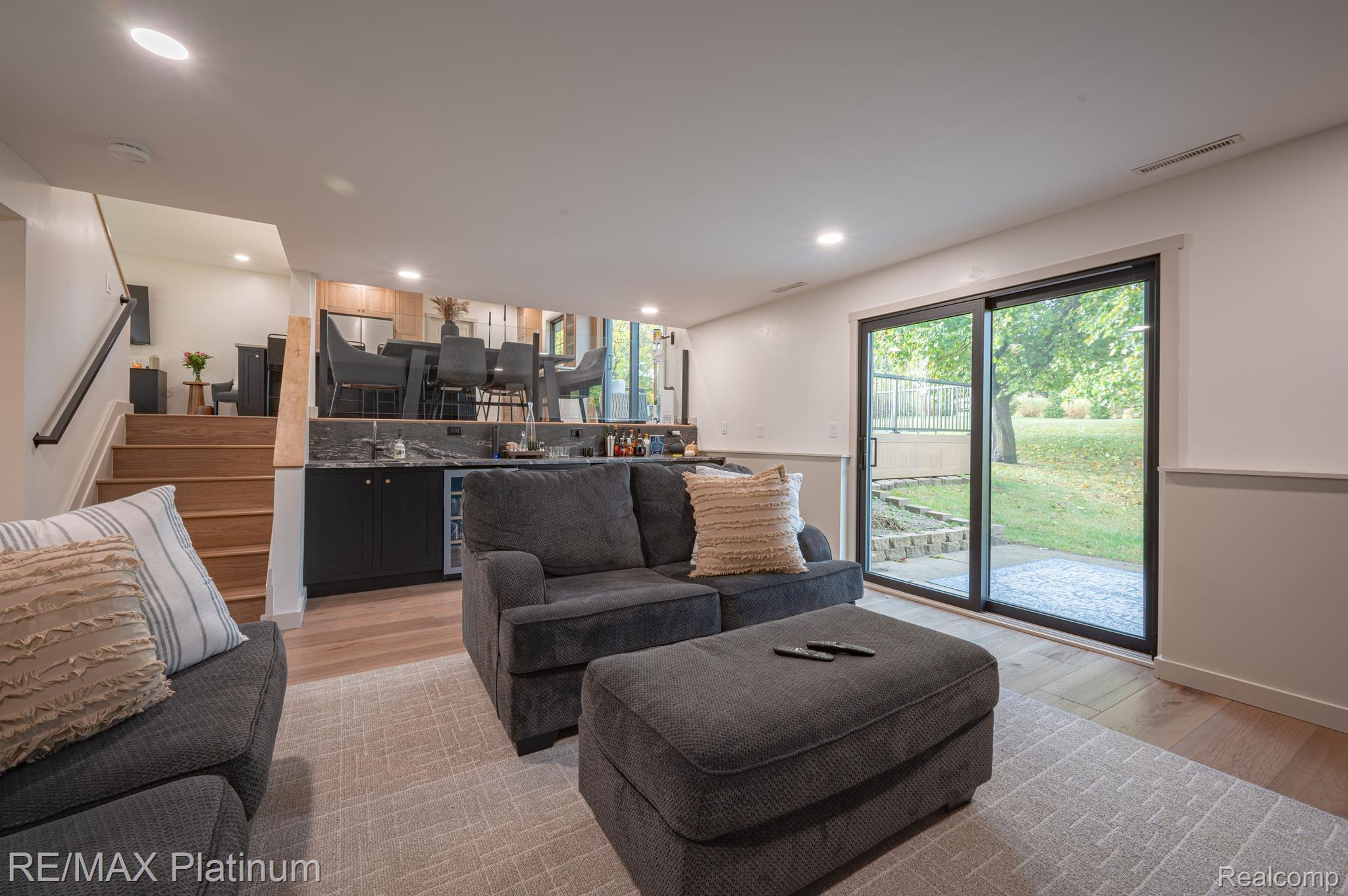 11351 MANCHESTER Drive