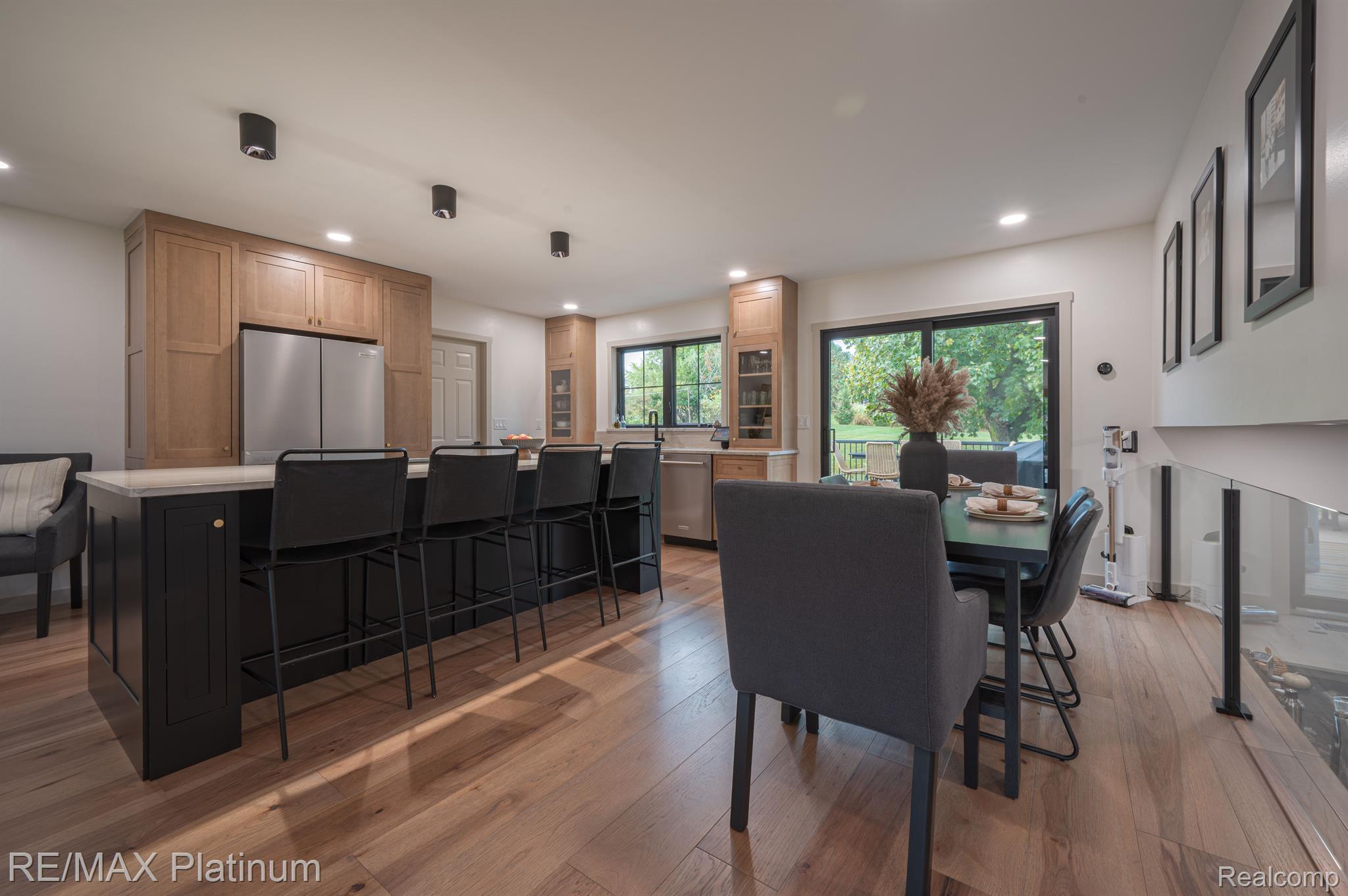 11351 MANCHESTER Drive