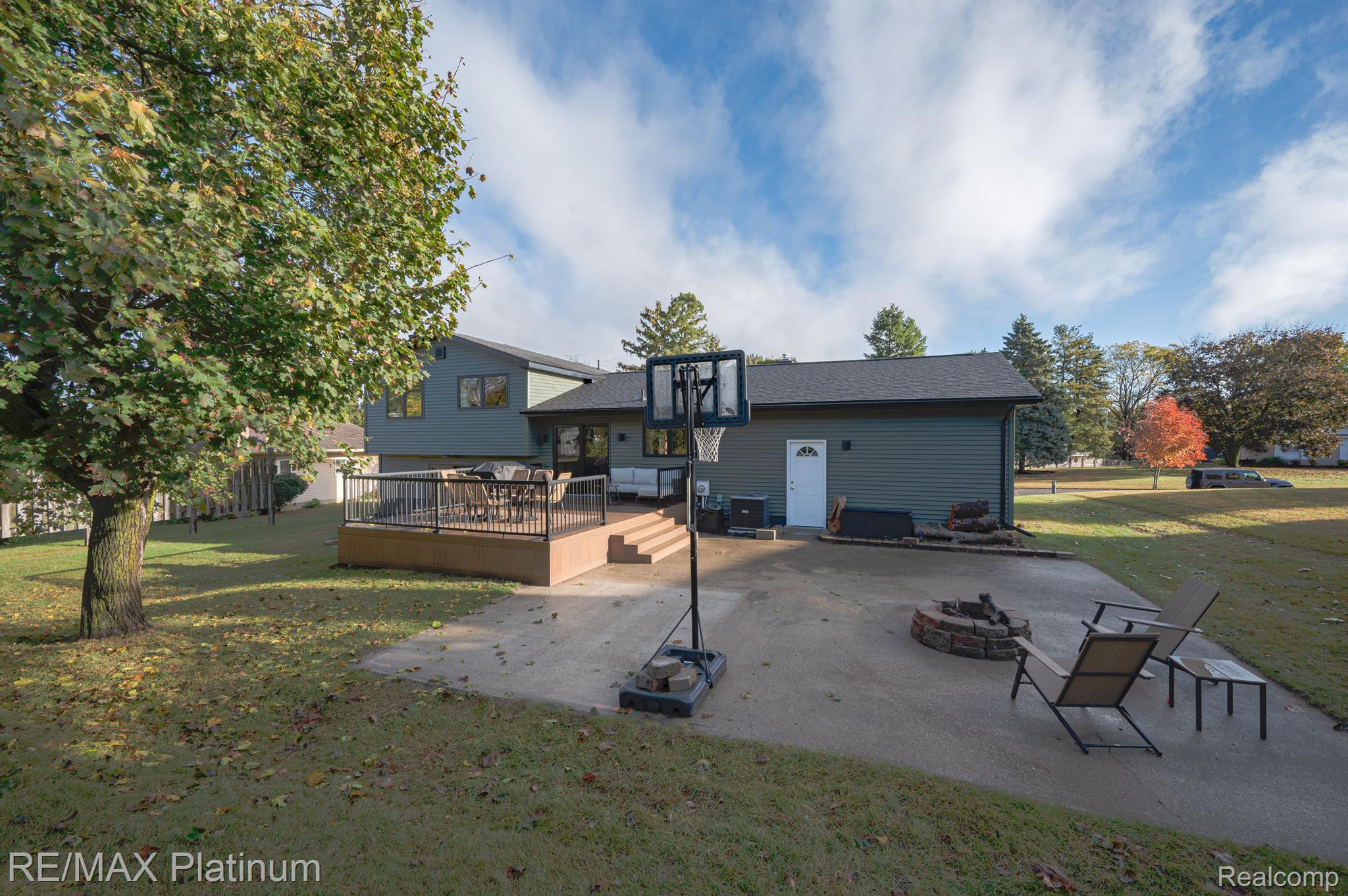 11351 MANCHESTER Drive