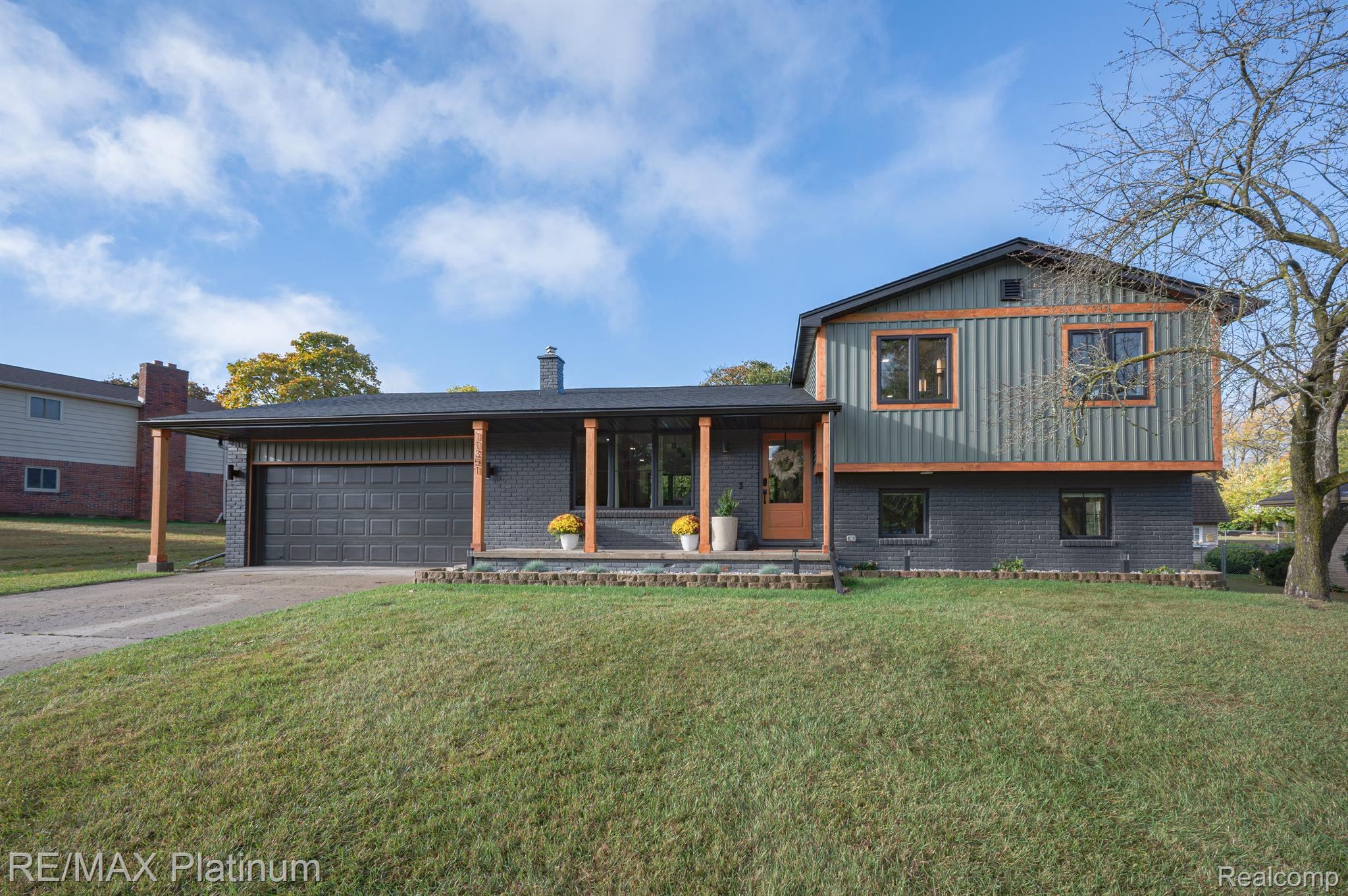 11351 MANCHESTER Drive