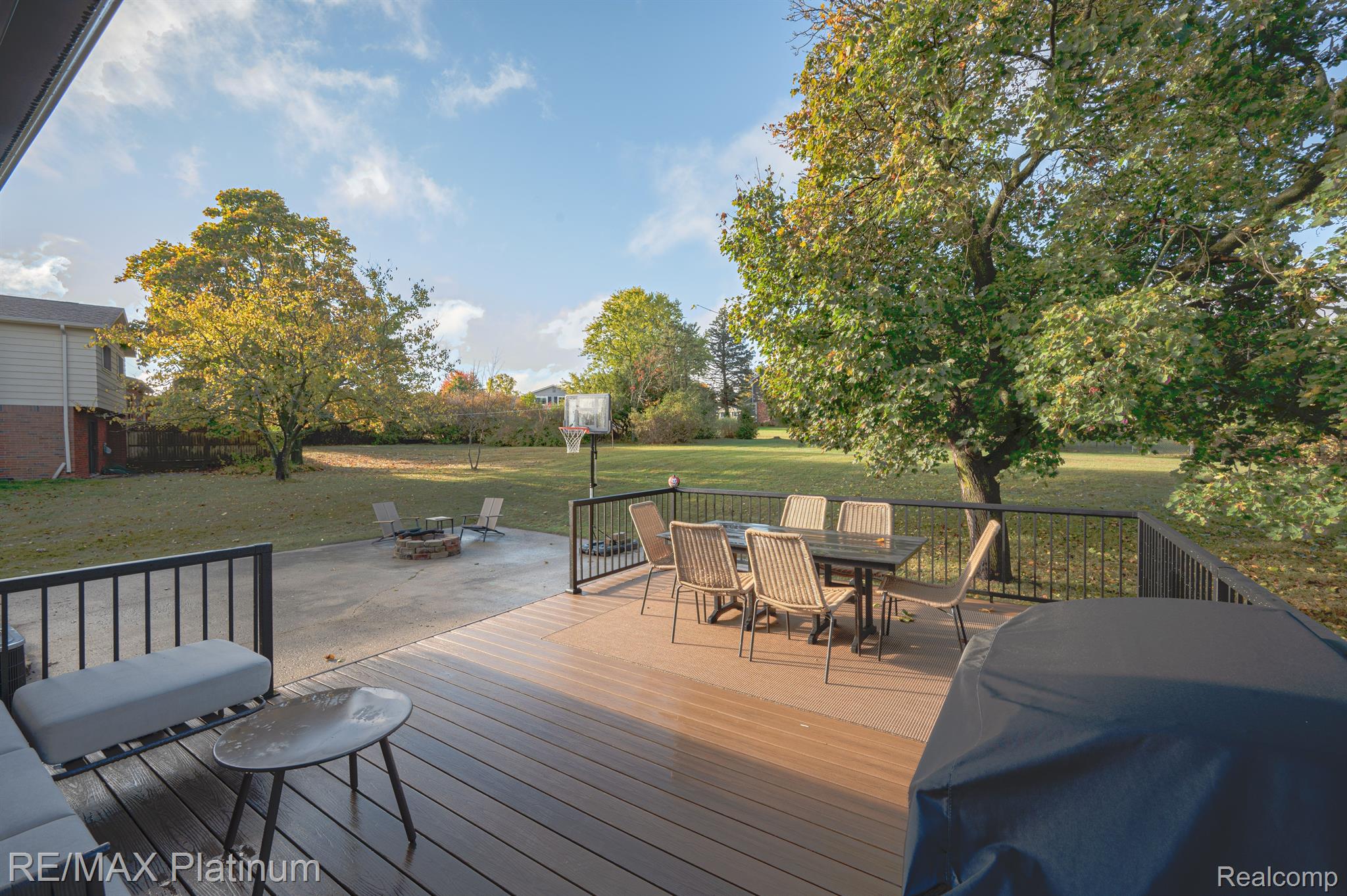 11351 MANCHESTER Drive