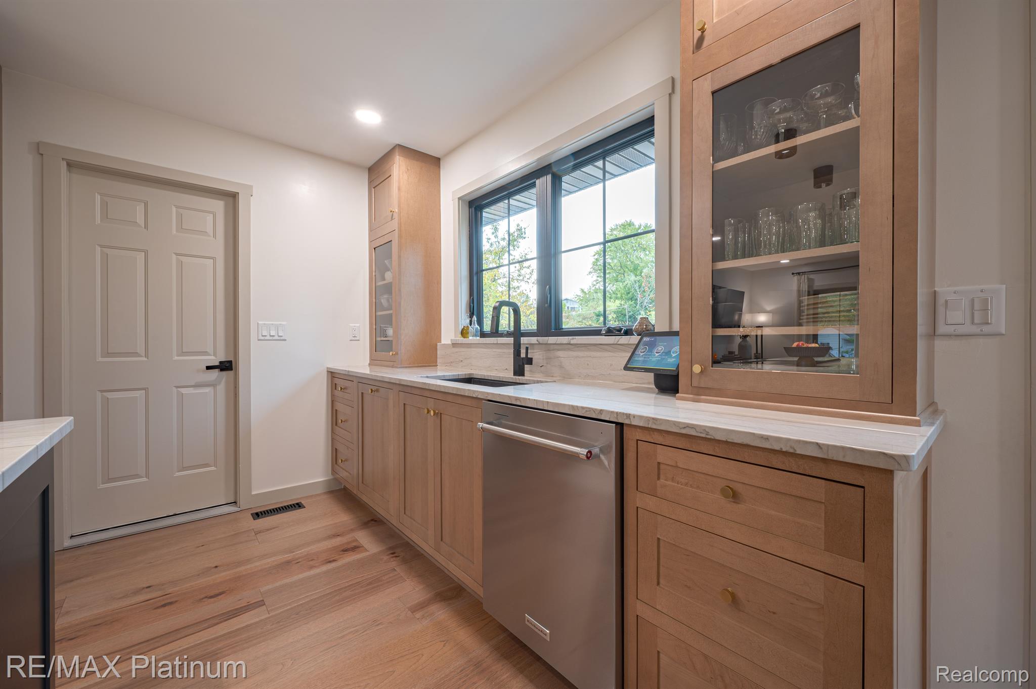 11351 MANCHESTER Drive