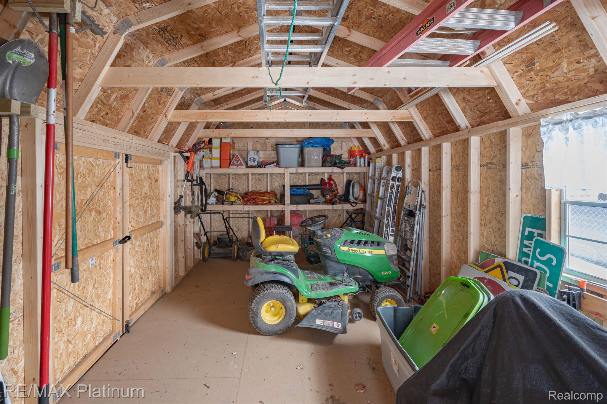 12518 SEYMOUR Road