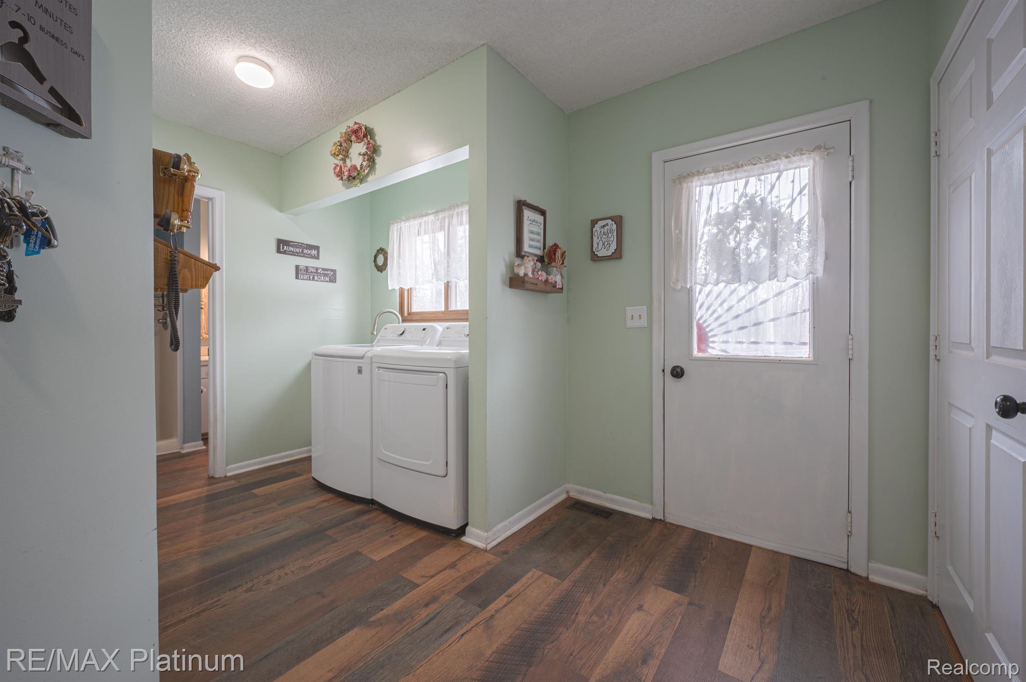 12518 SEYMOUR Road