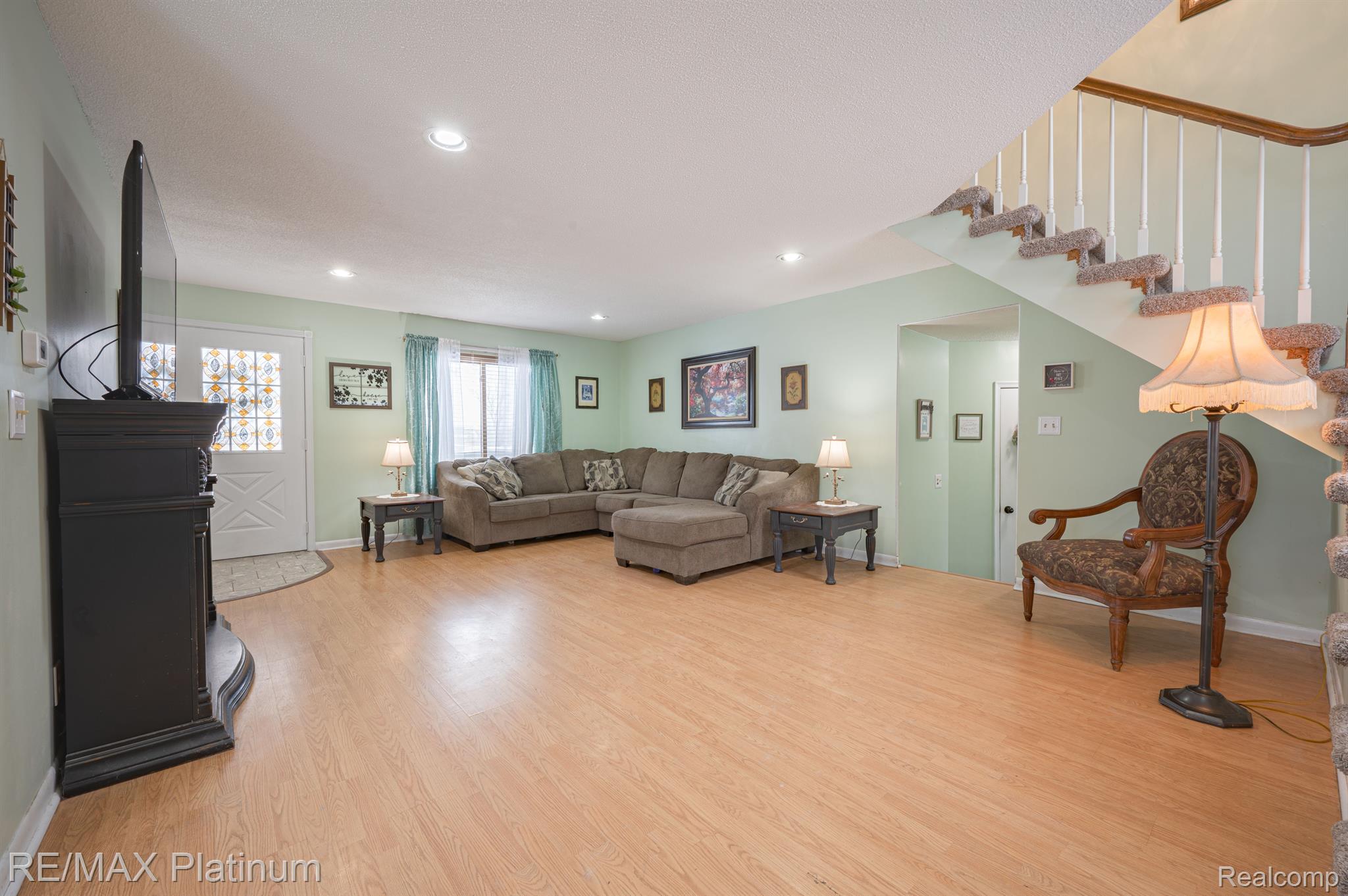 12518 SEYMOUR Road