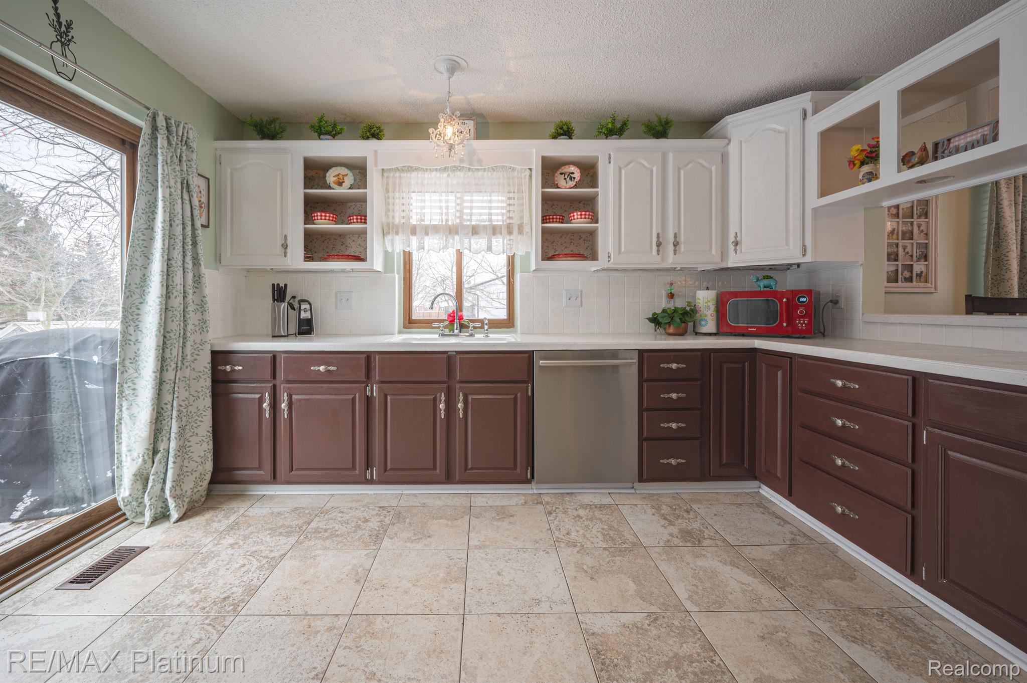 12518 SEYMOUR Road