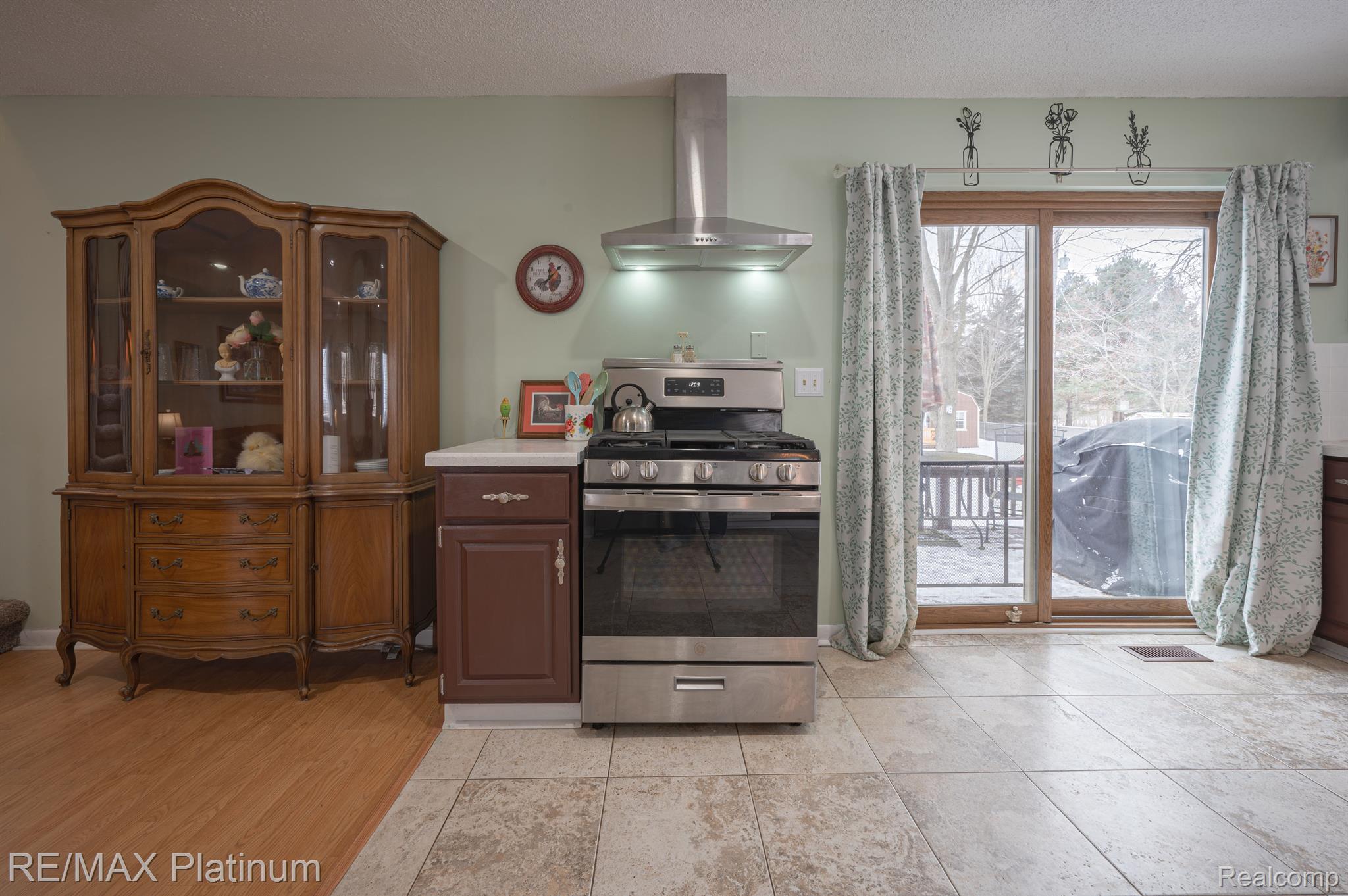 12518 SEYMOUR Road