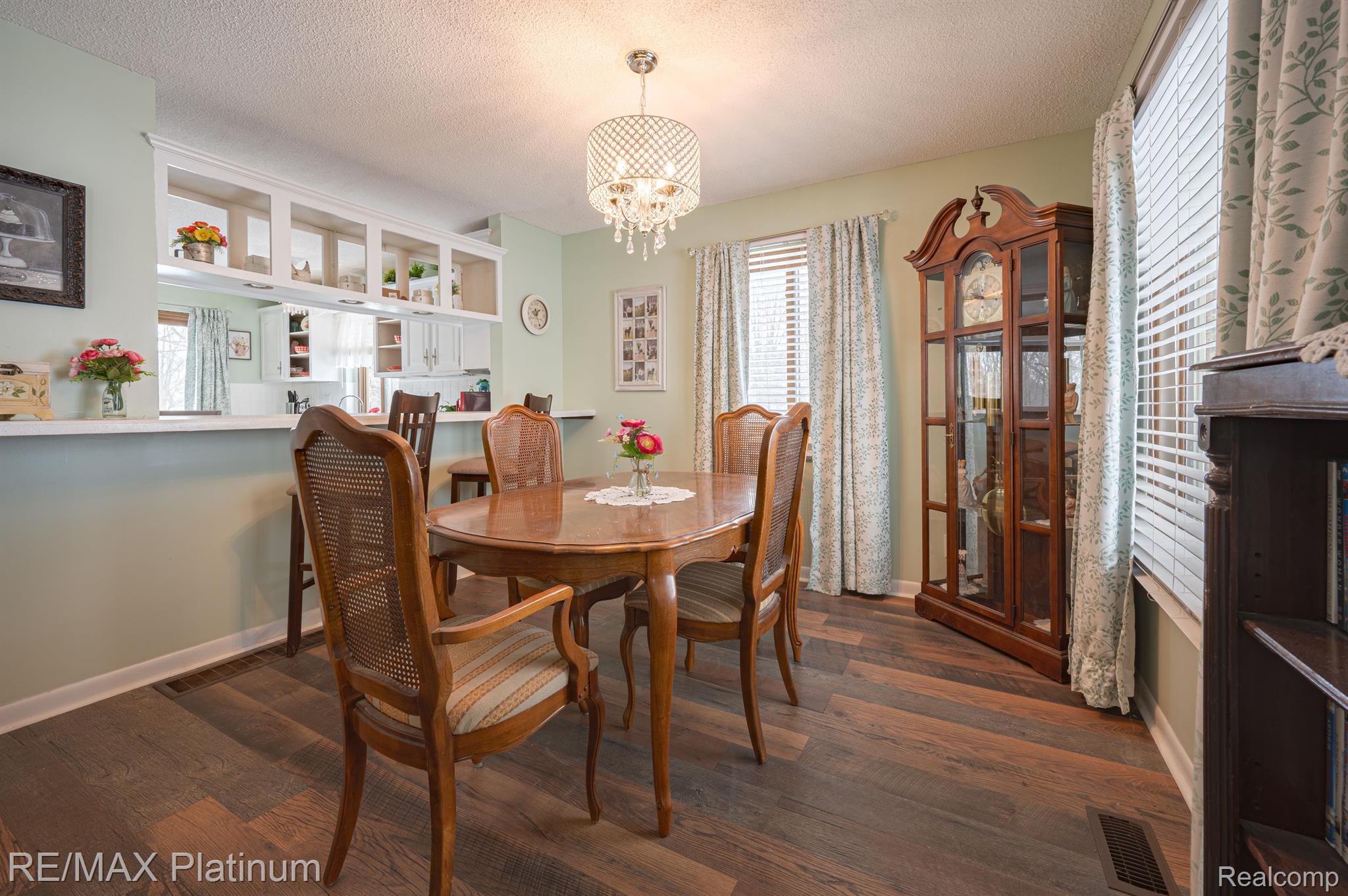 12518 SEYMOUR Road