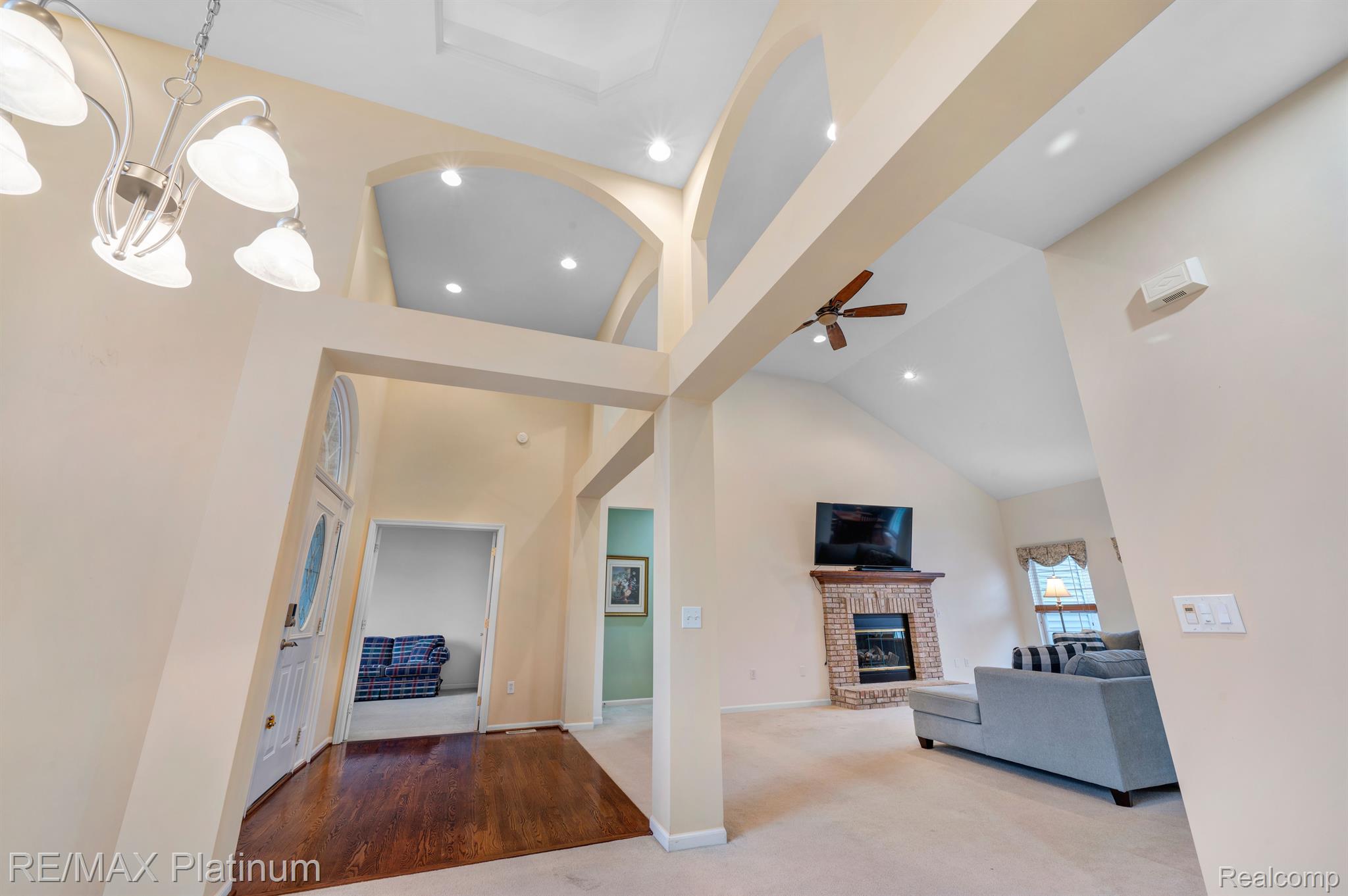 4308 Fountain View Court