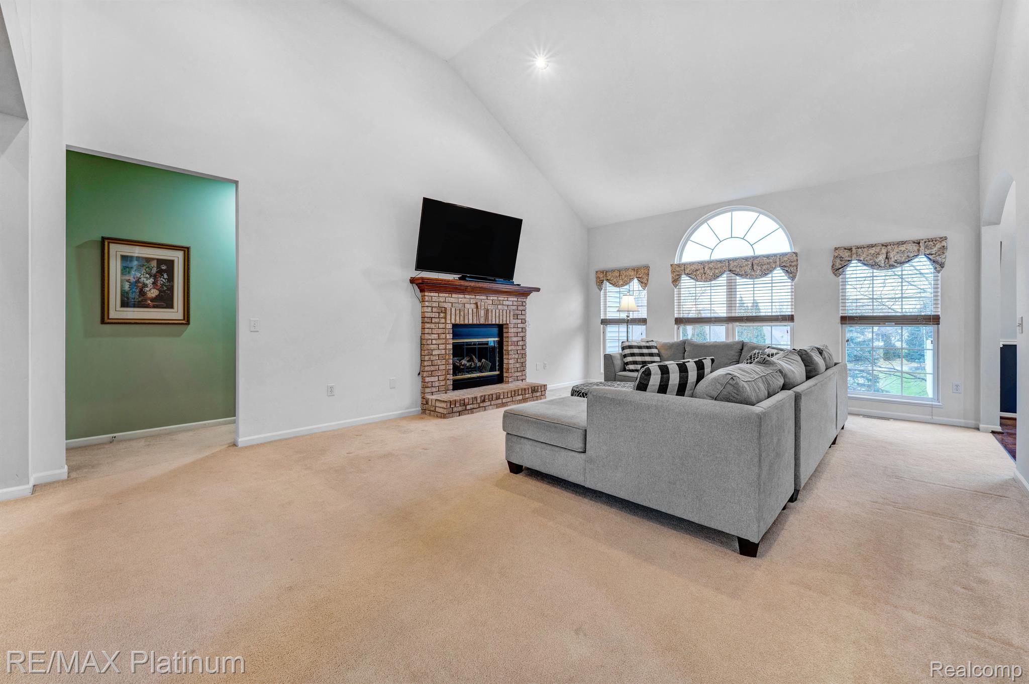 4308 Fountain View Court