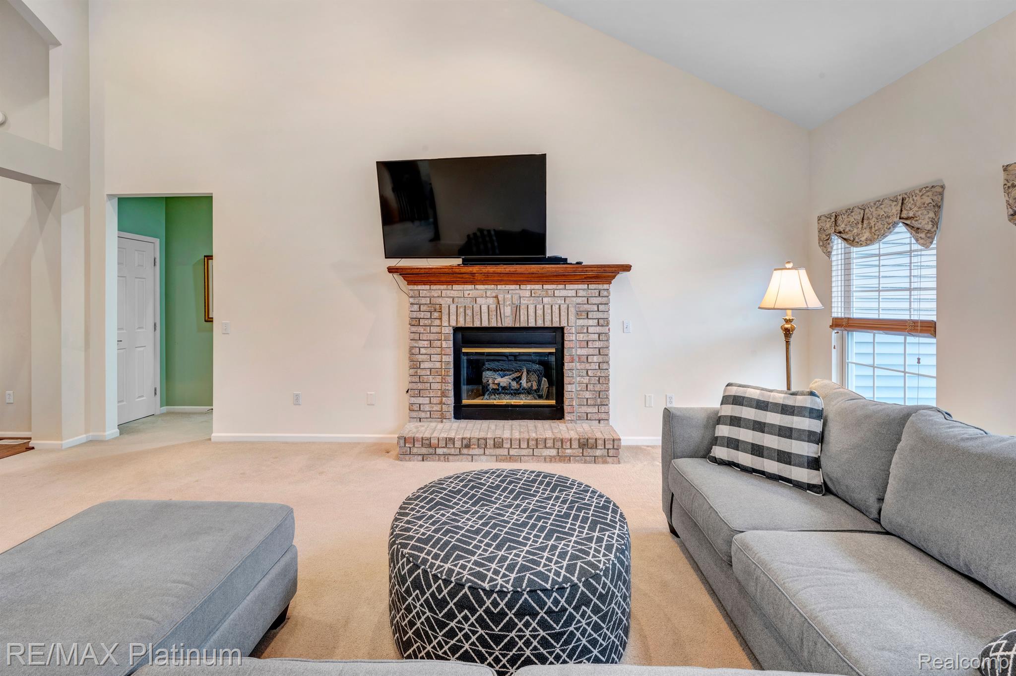 4308 Fountain View Court