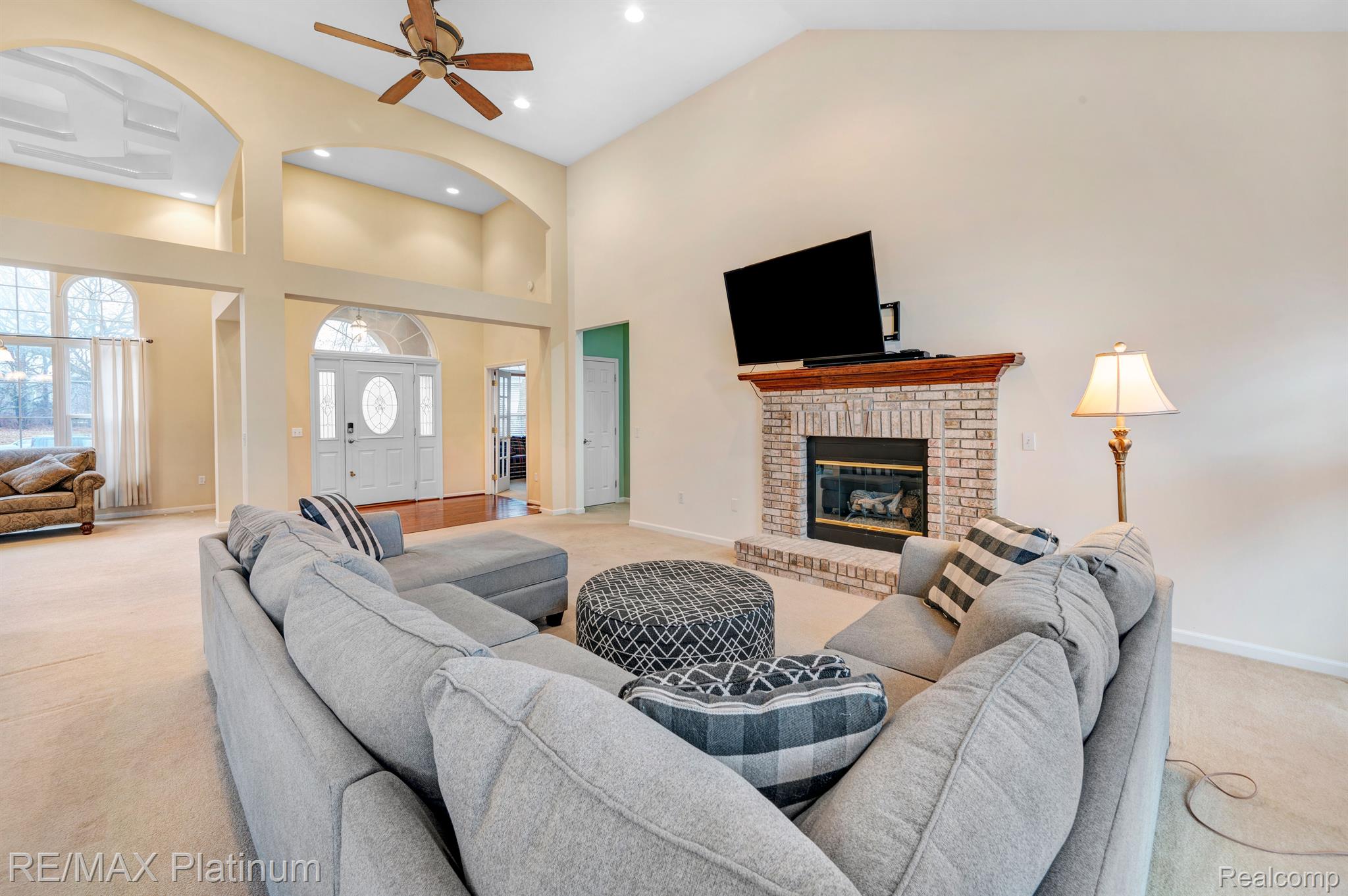 4308 Fountain View Court