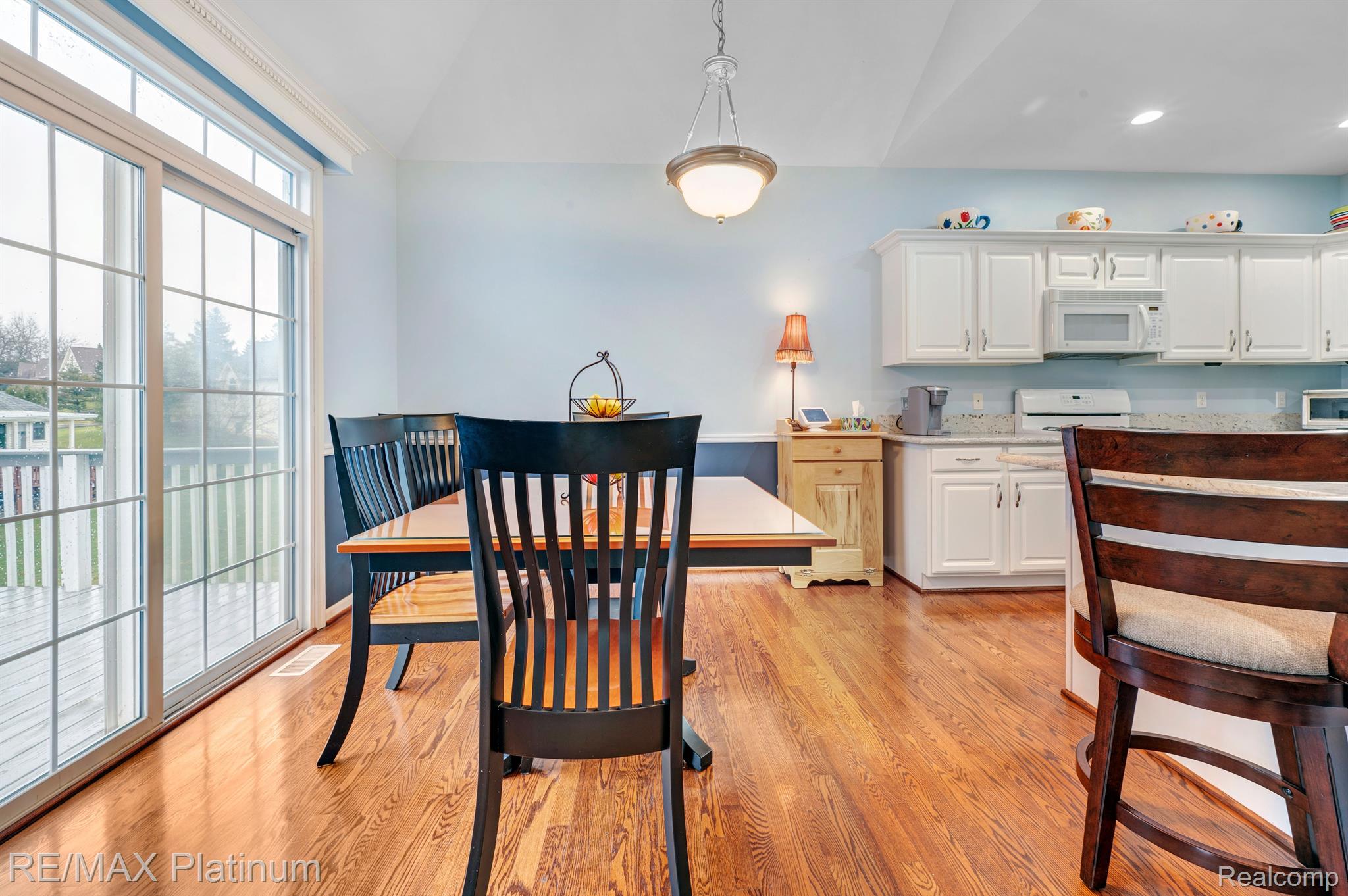 4308 Fountain View Court