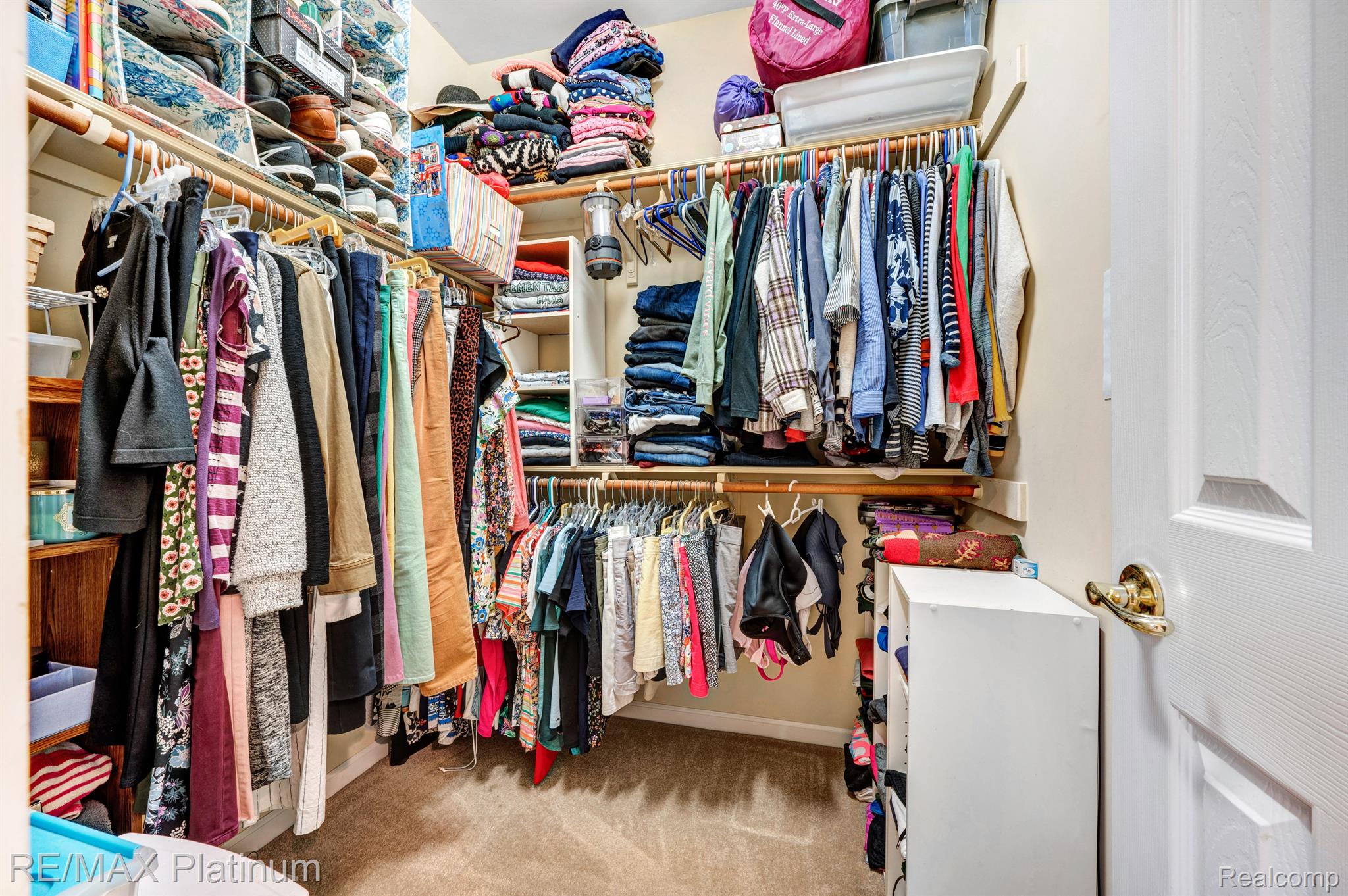 4308 Fountain View Court