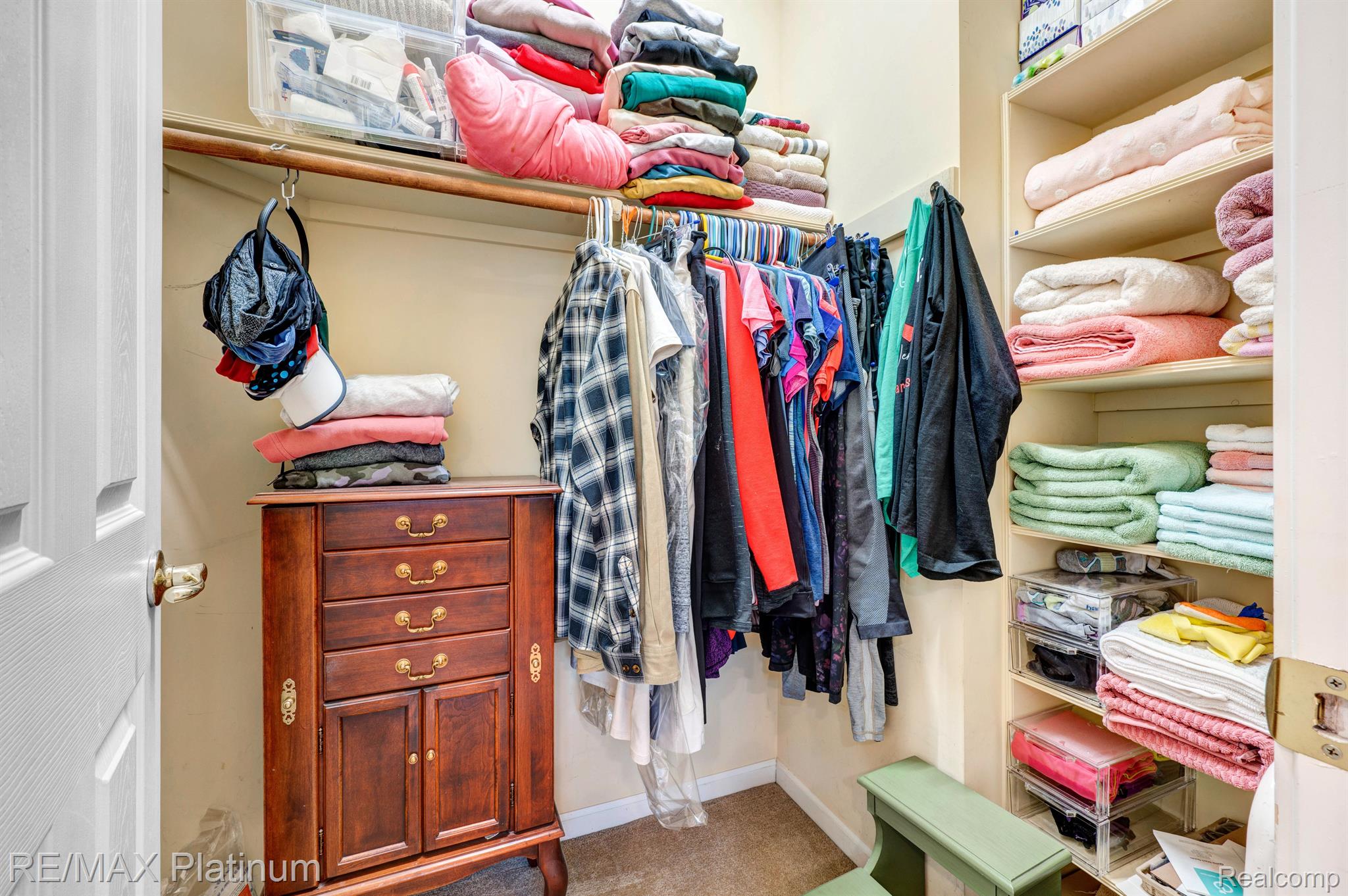 4308 Fountain View Court