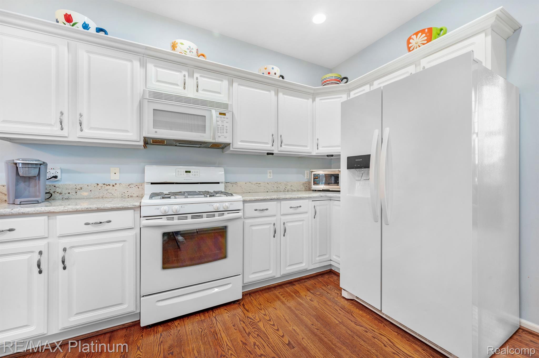 4308 Fountain View Court