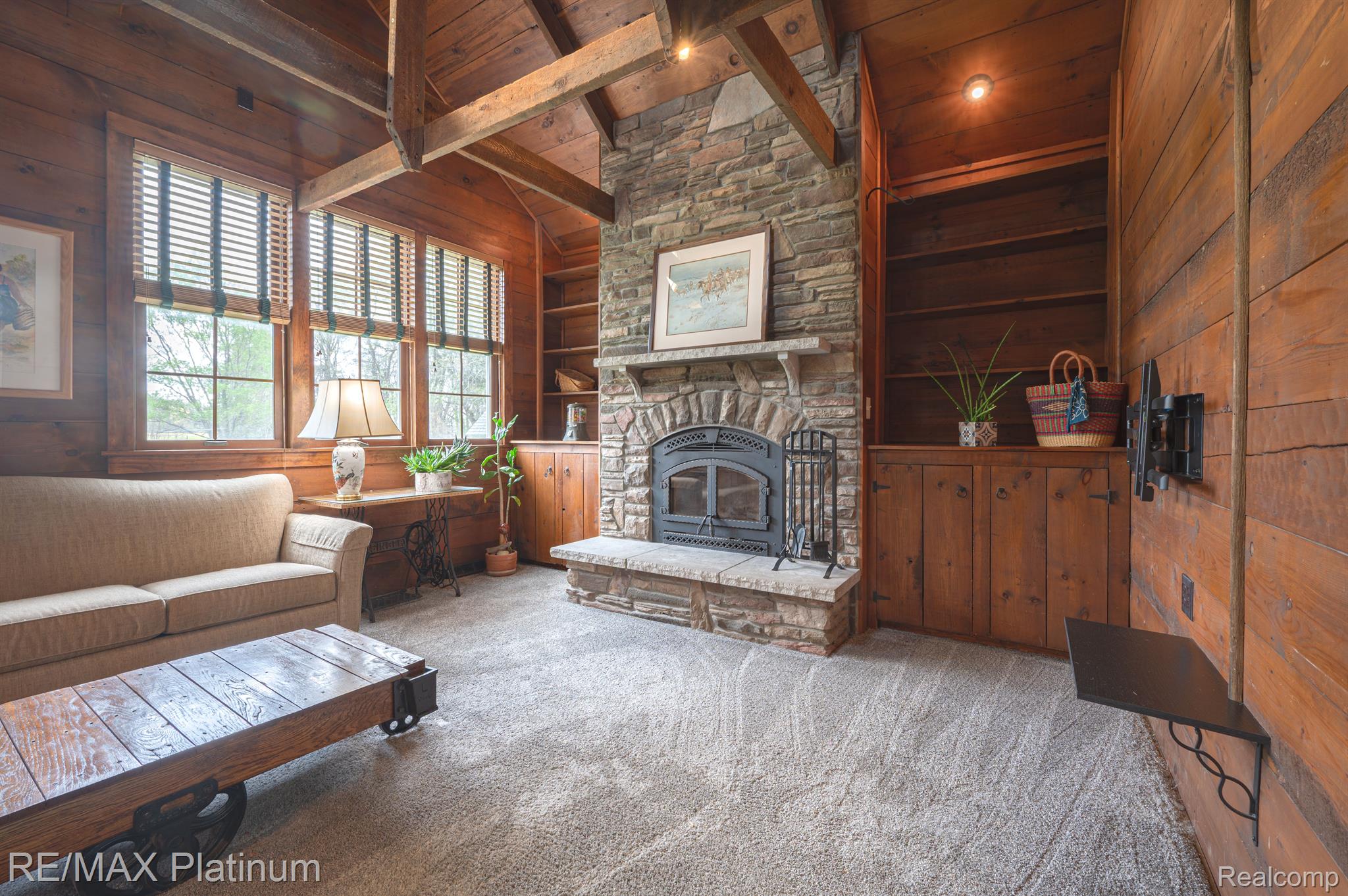 4015 BENNETT LAKE Road