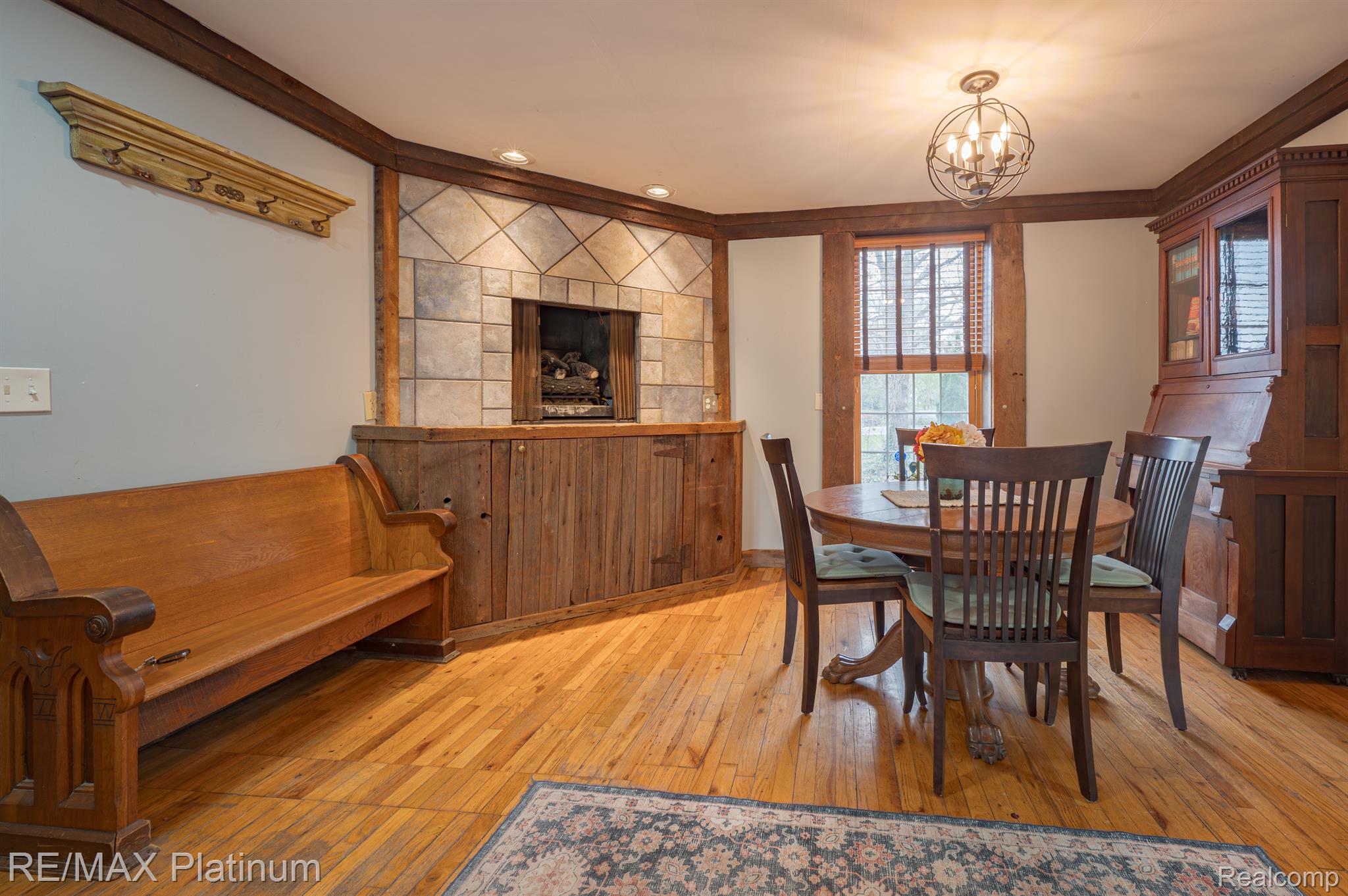 4015 BENNETT LAKE Road