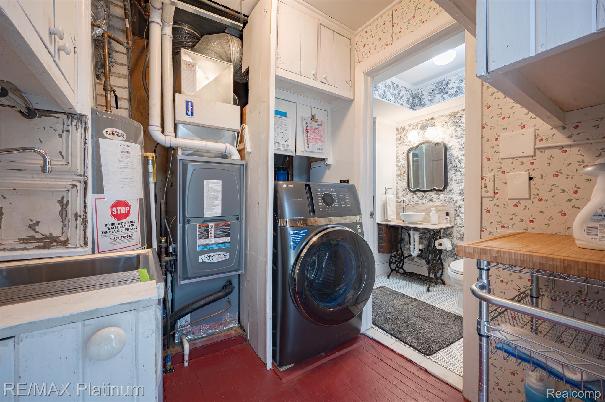 4015 BENNETT LAKE Road