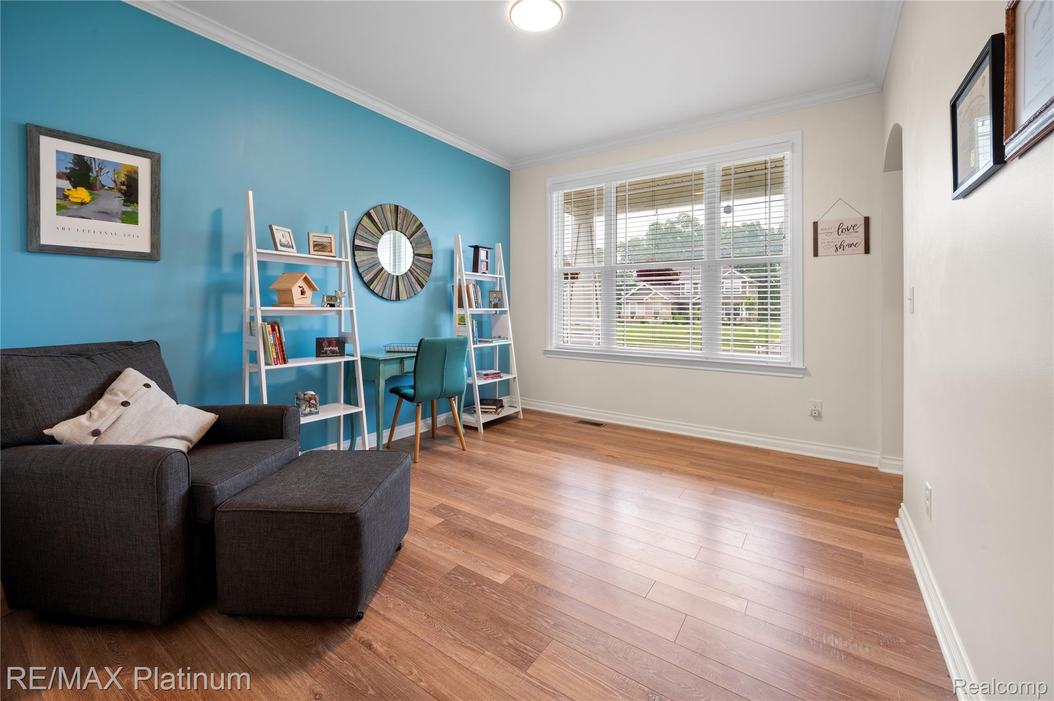 2237 WALNUT VIEW Drive