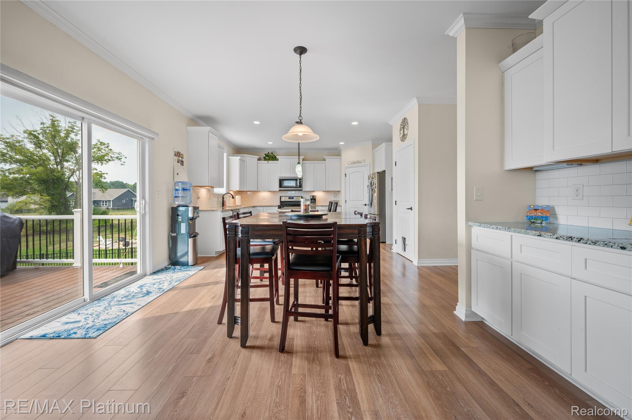 2237 WALNUT VIEW Drive