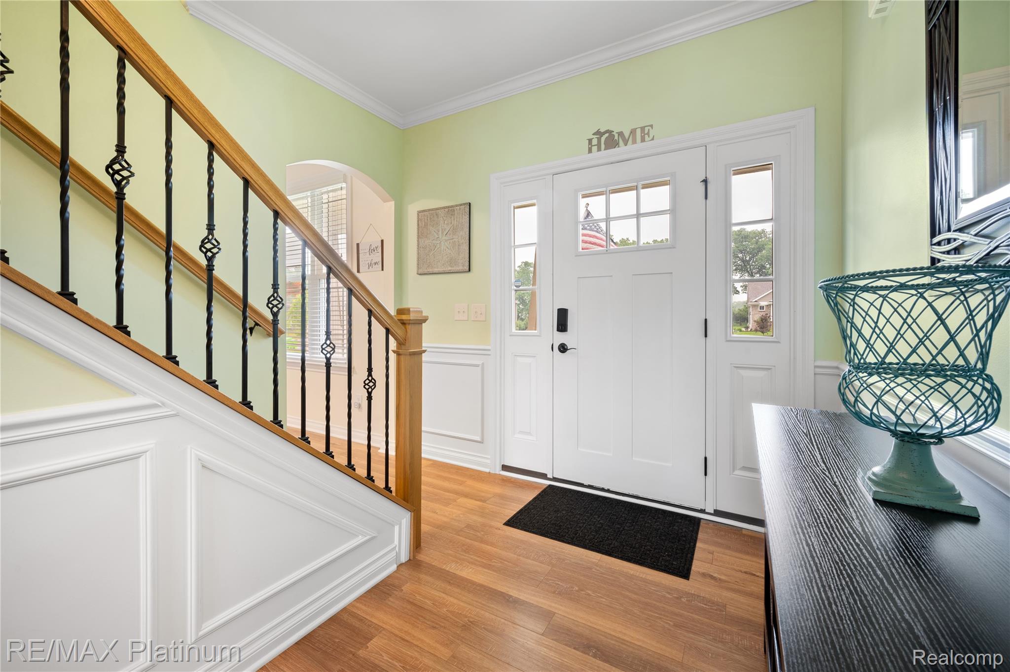 2237 WALNUT VIEW Drive